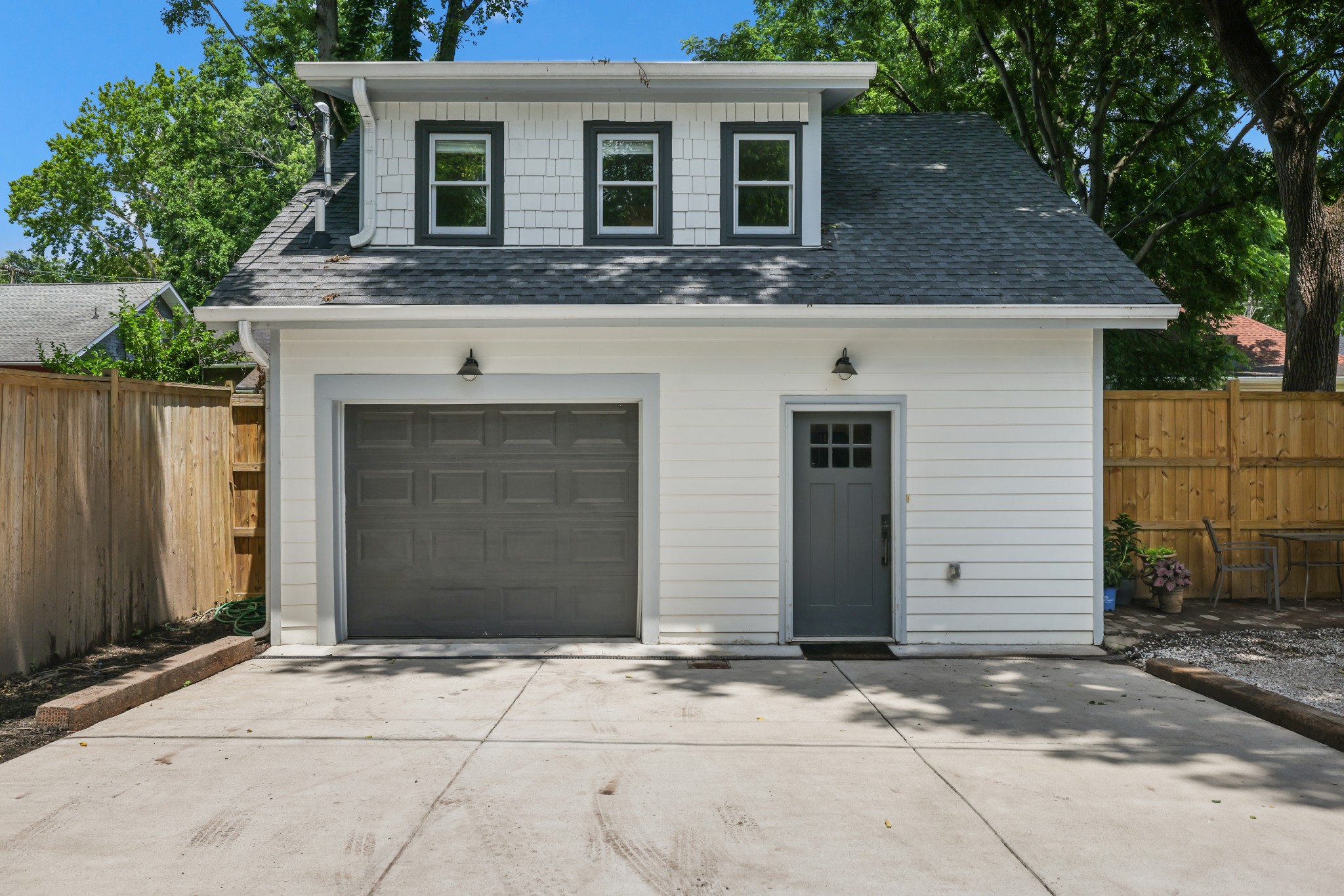 1408 Douglas Ave