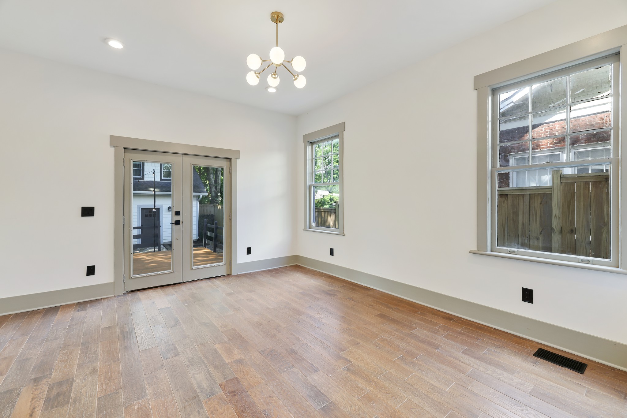 1408 Douglas Ave