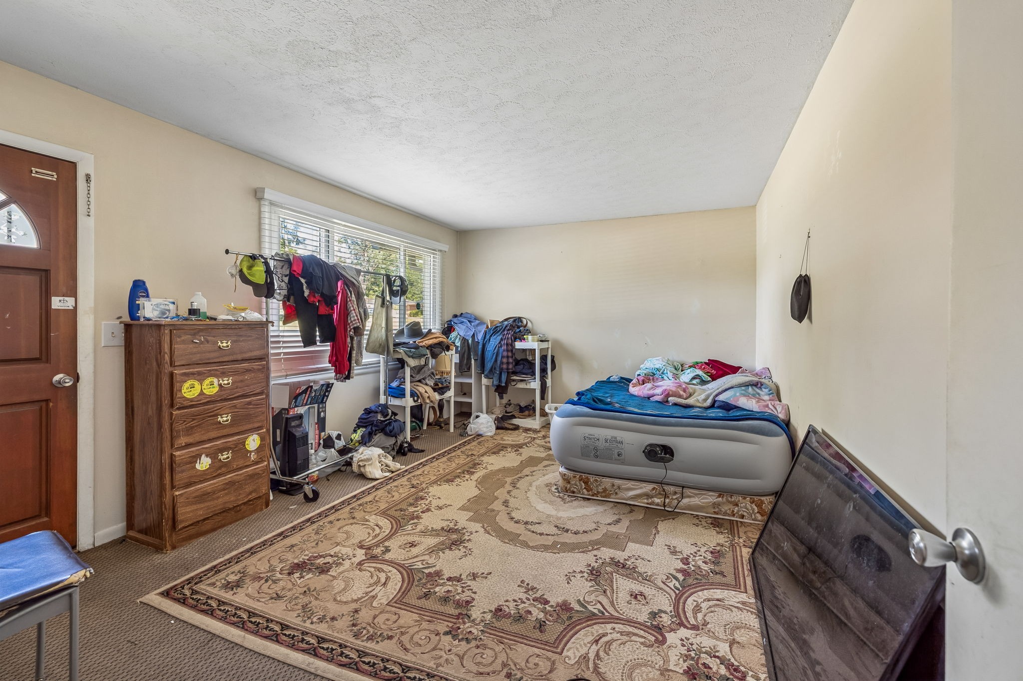 722 Robert Burns Dr