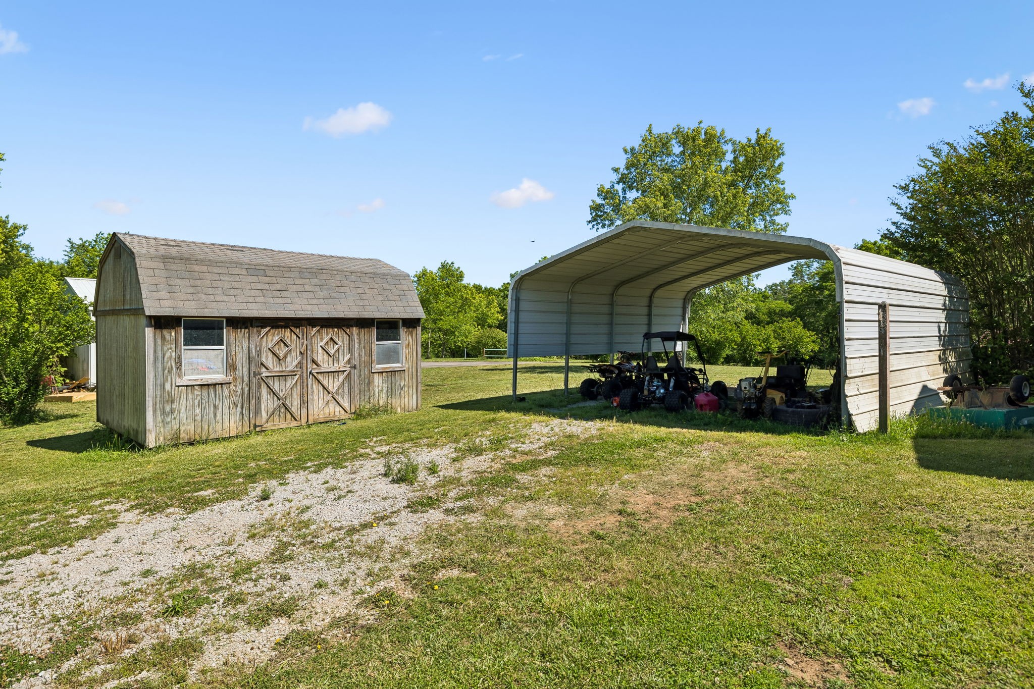 4870 Haley Ln