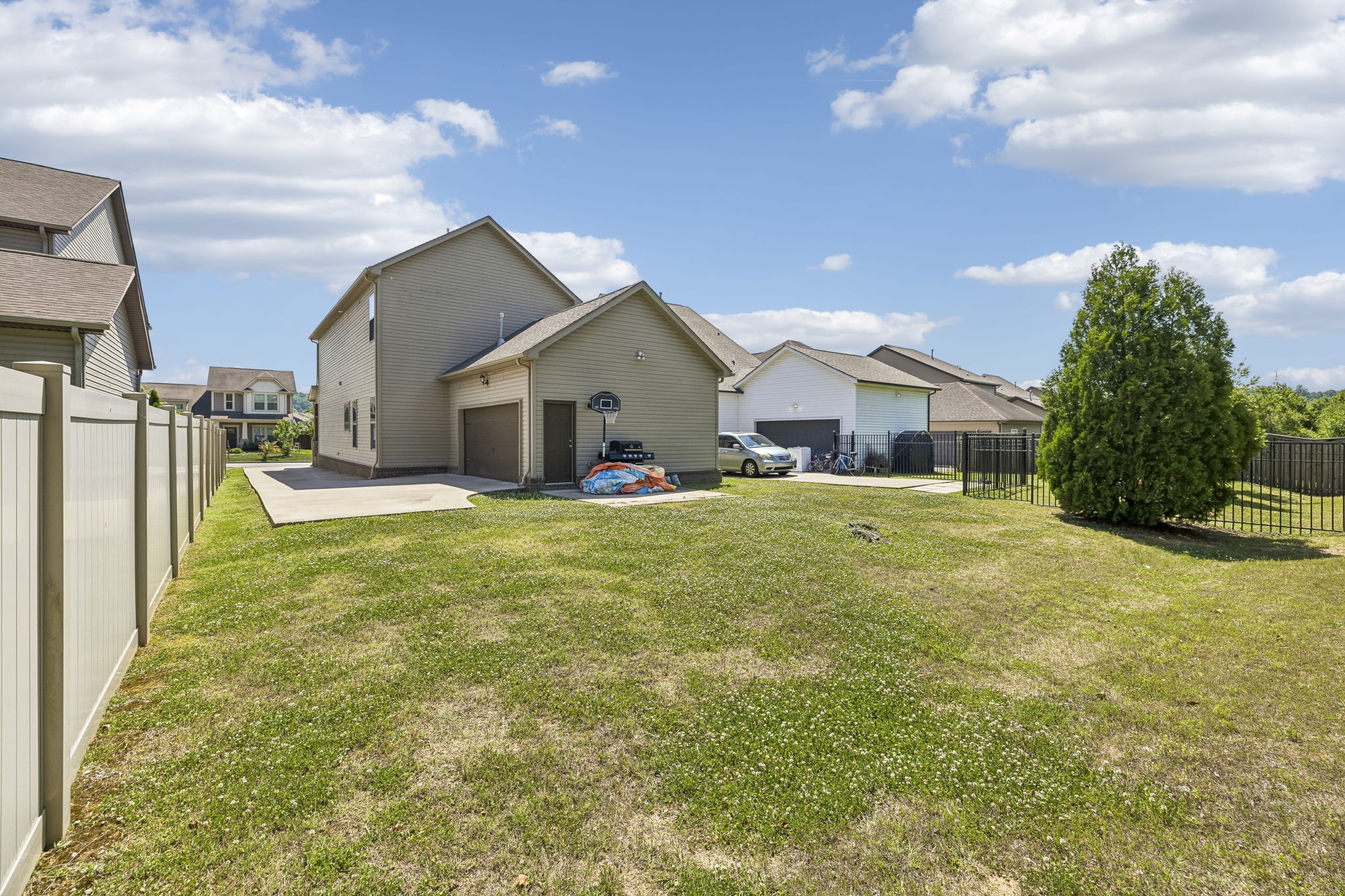 1649 Brockton Ln
