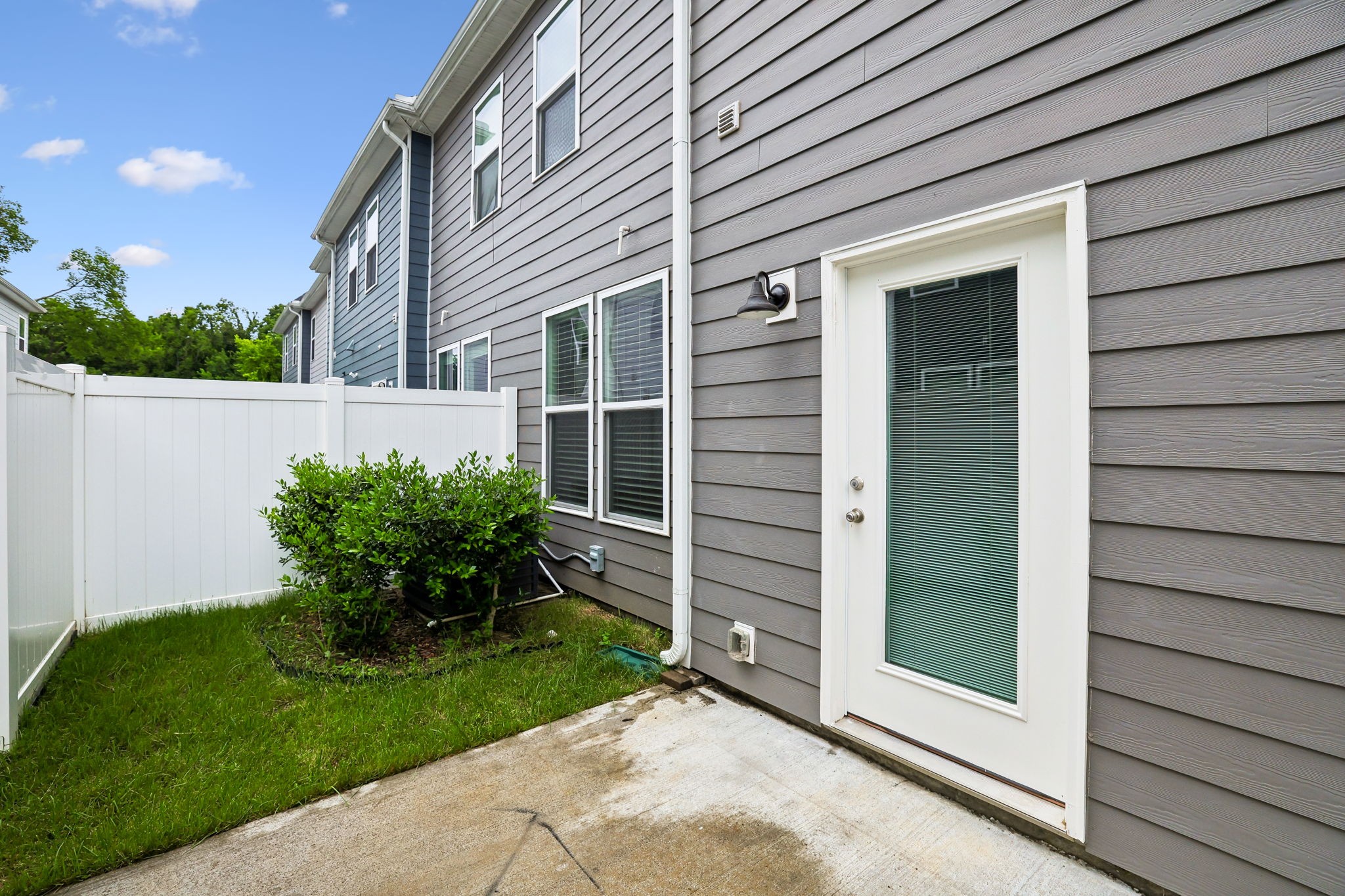 3307 Deerchase Cir