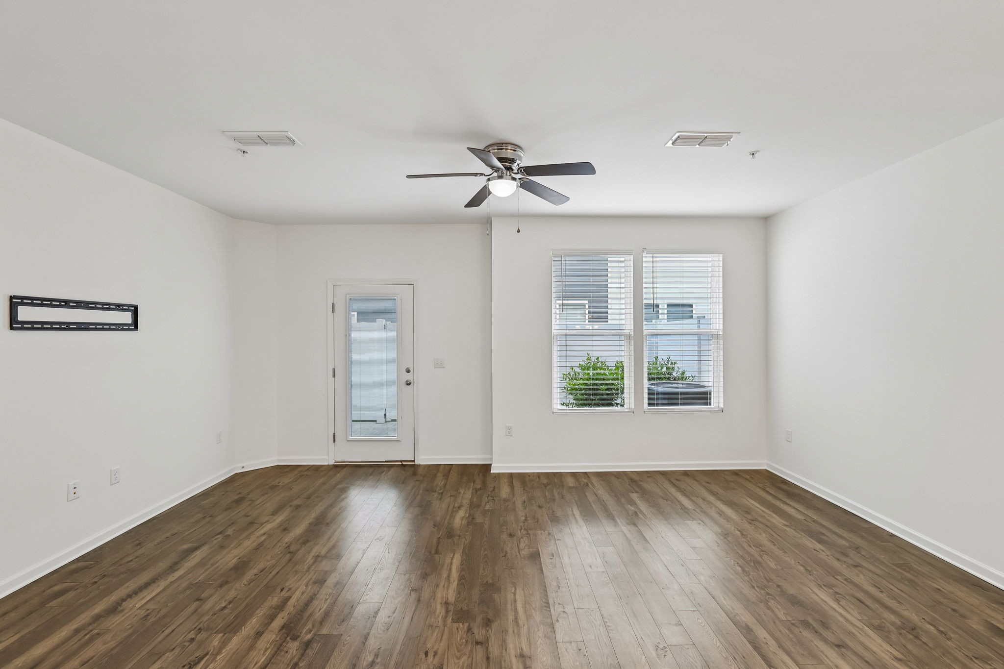 3307 Deerchase Cir