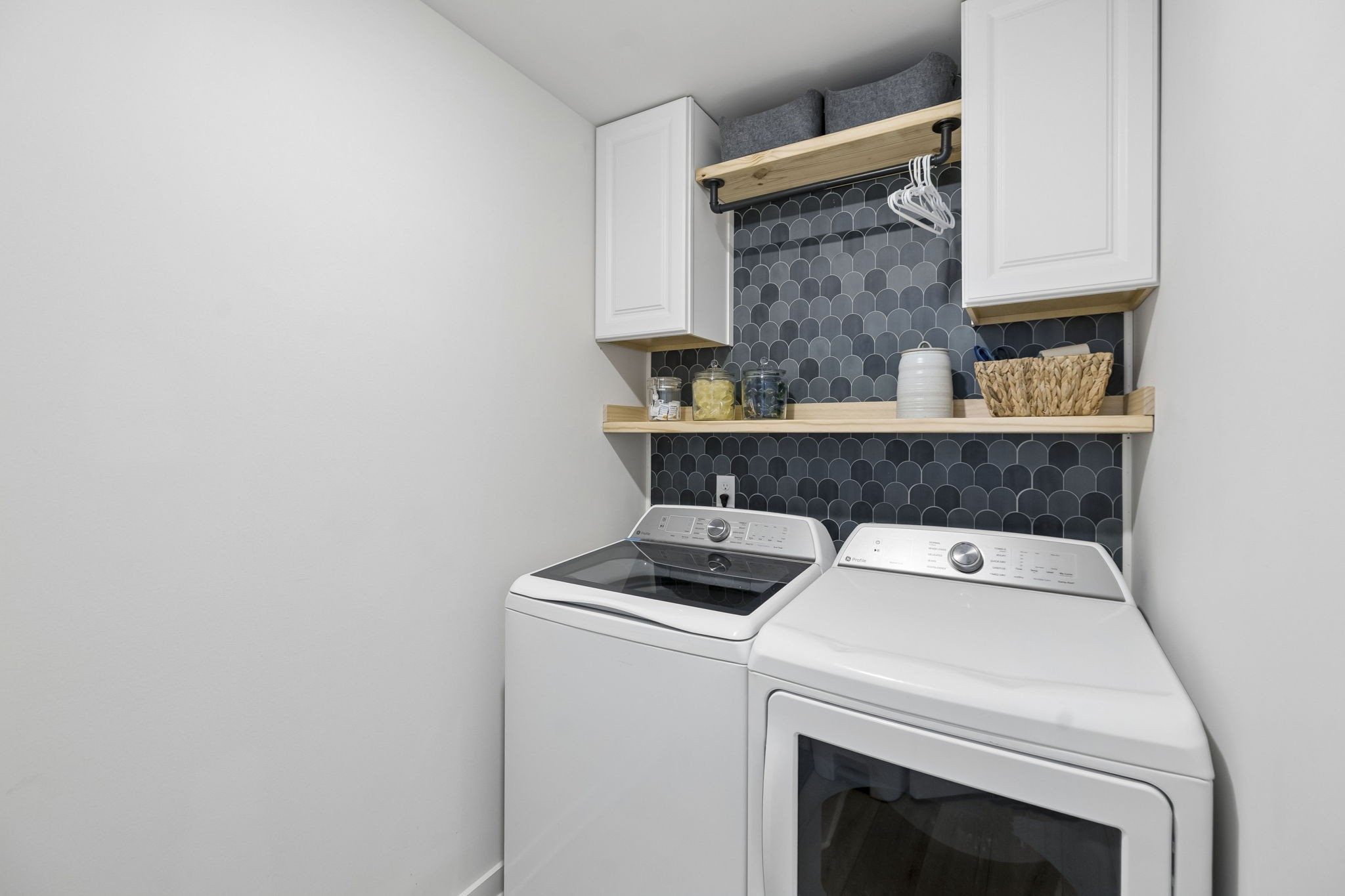 2232 Robert Gwynne Dr
