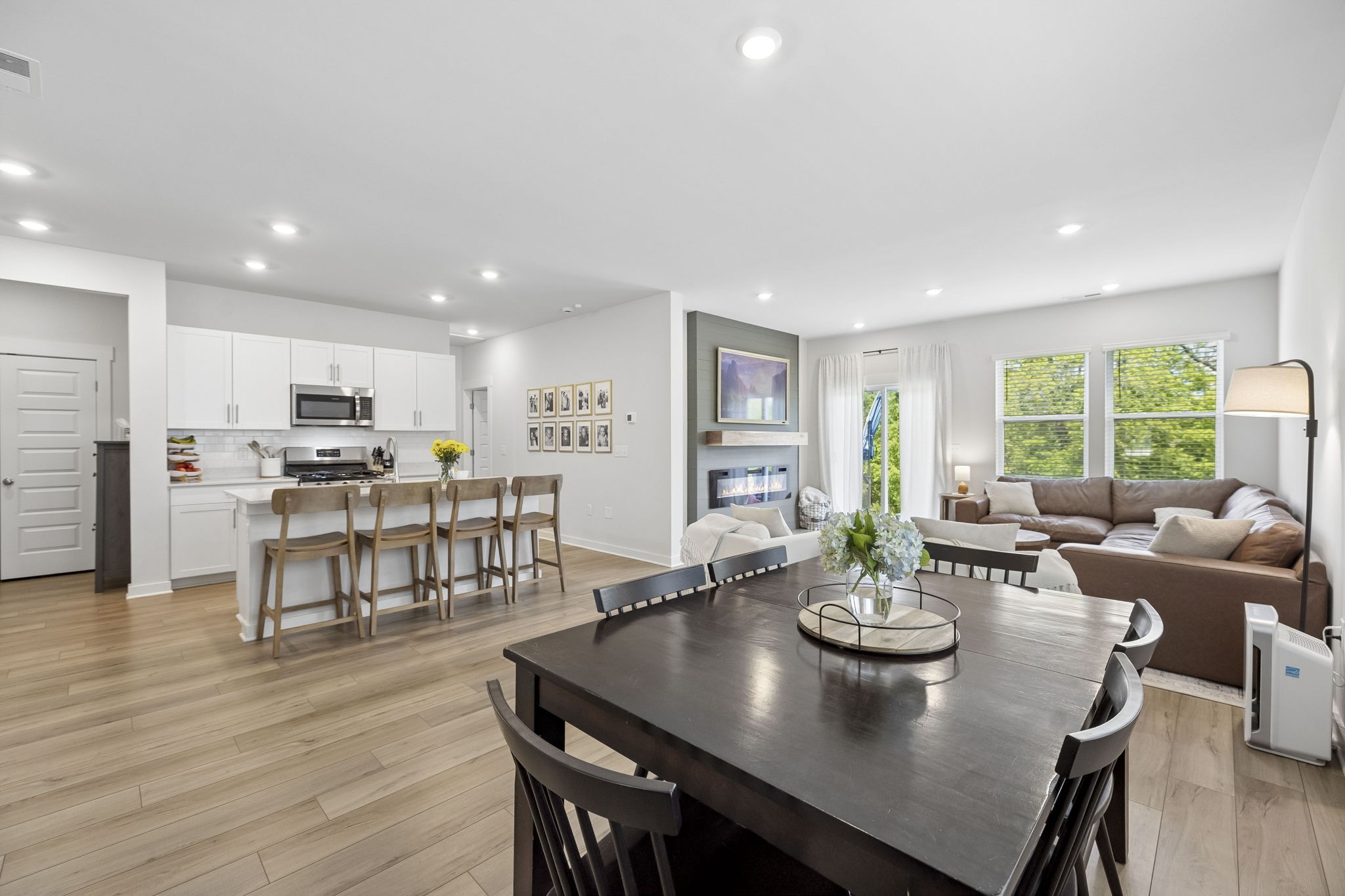2232 Robert Gwynne Dr