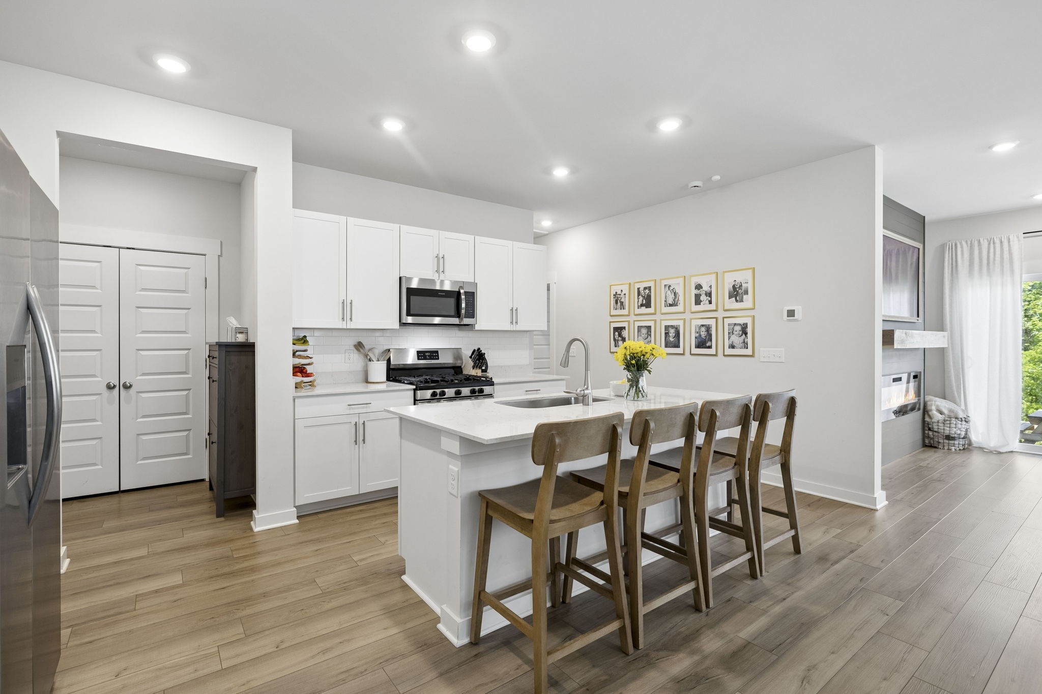 2232 Robert Gwynne Dr