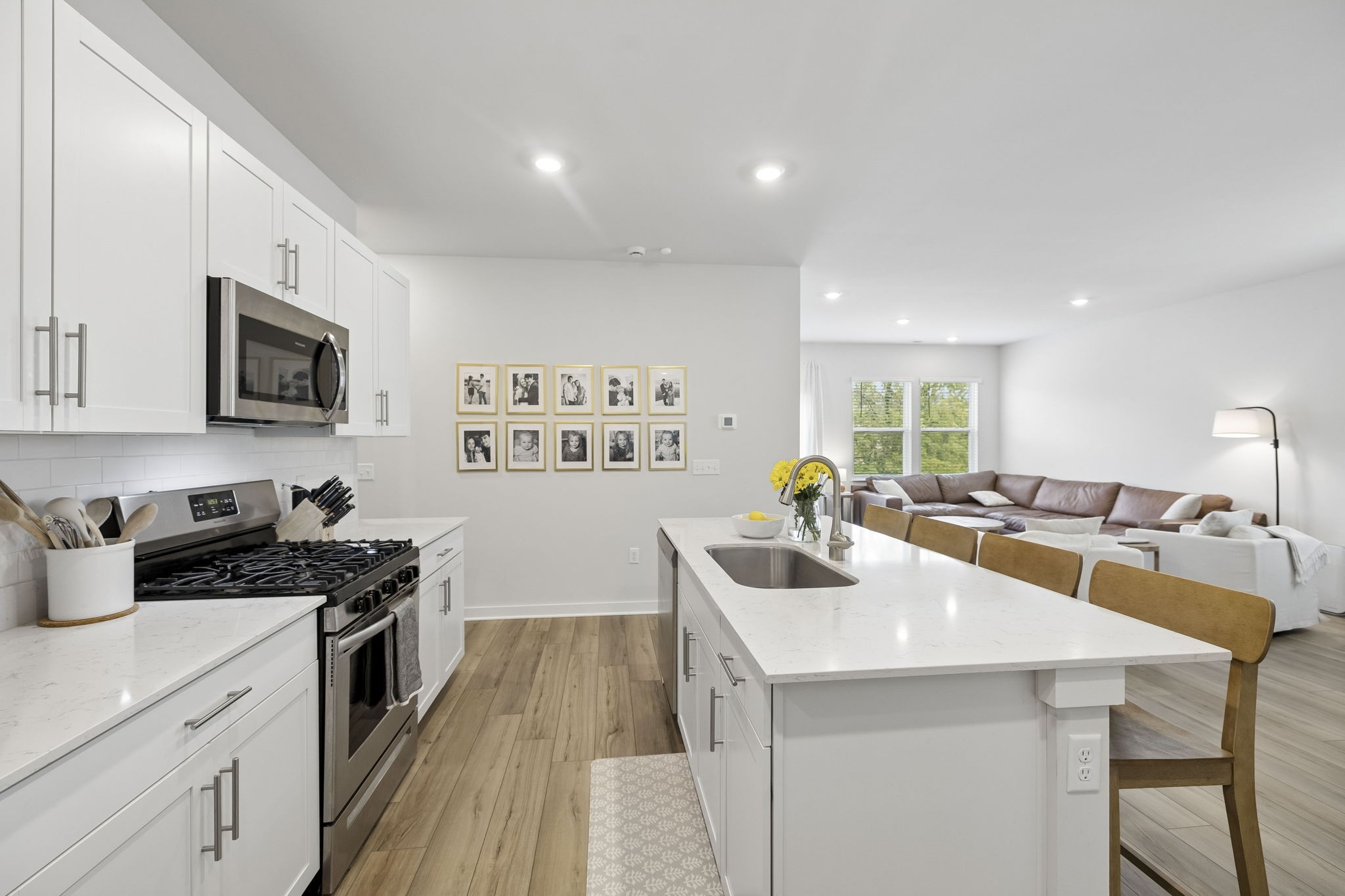 2232 Robert Gwynne Dr