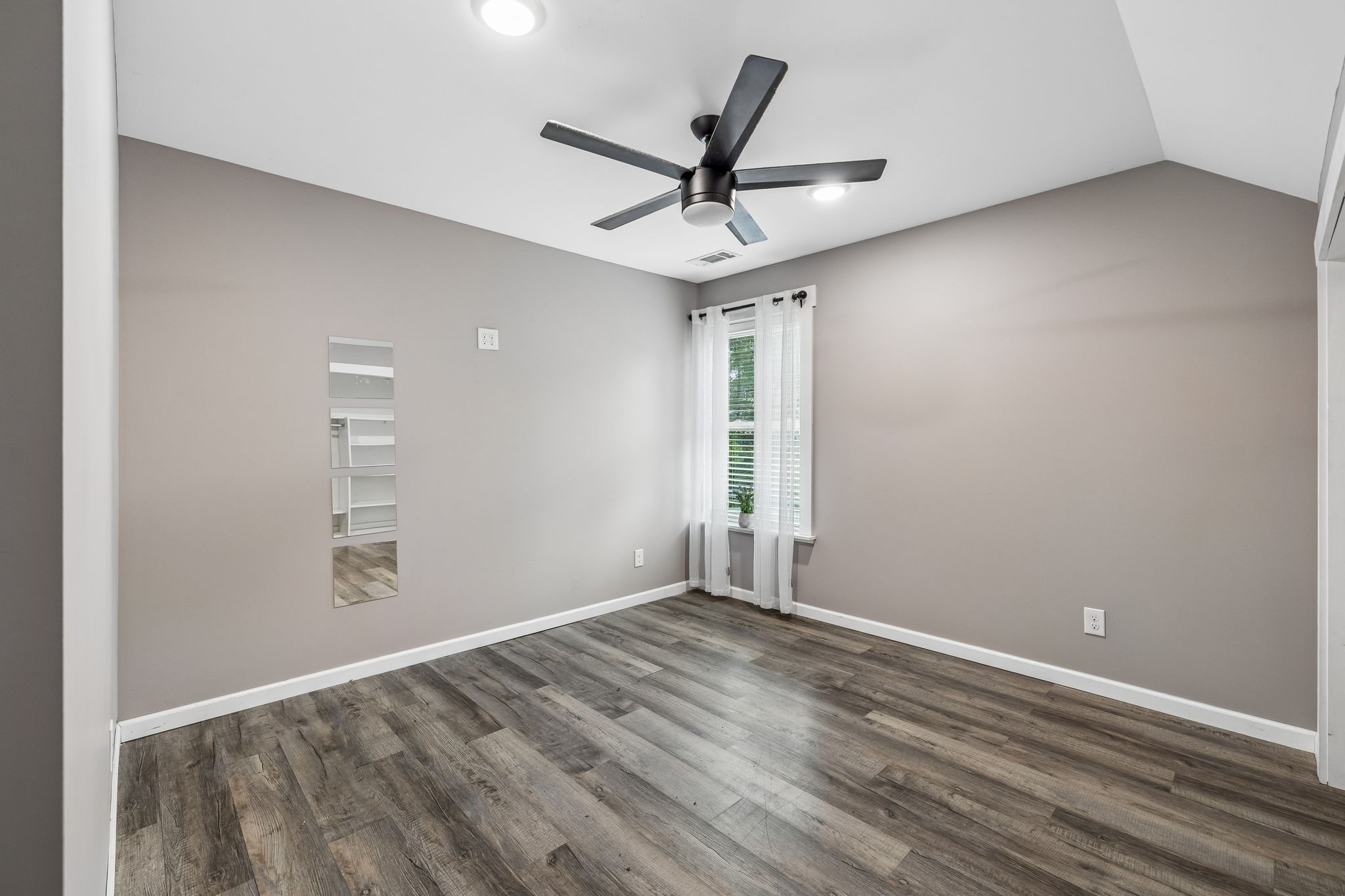 509 Iron Hill Rd