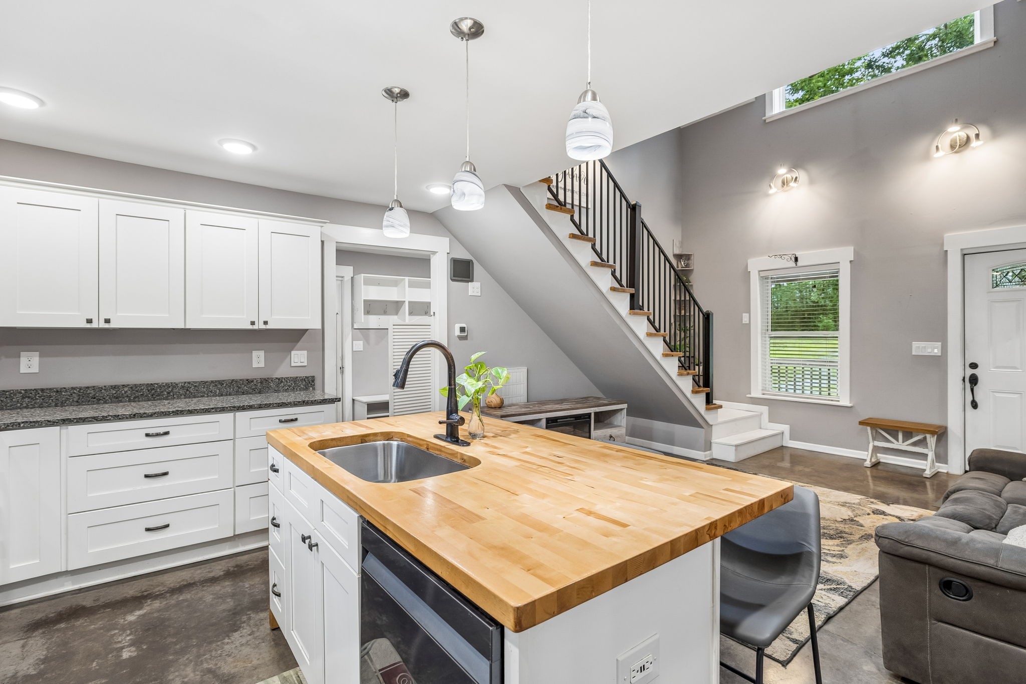 509 Iron Hill Rd