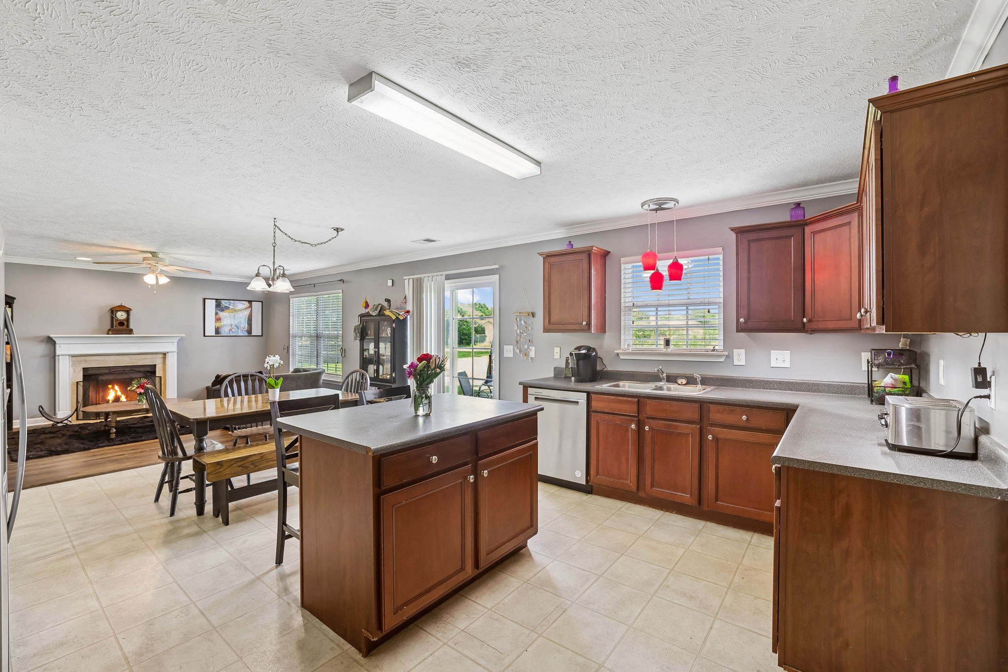 123 Arkansas Ct