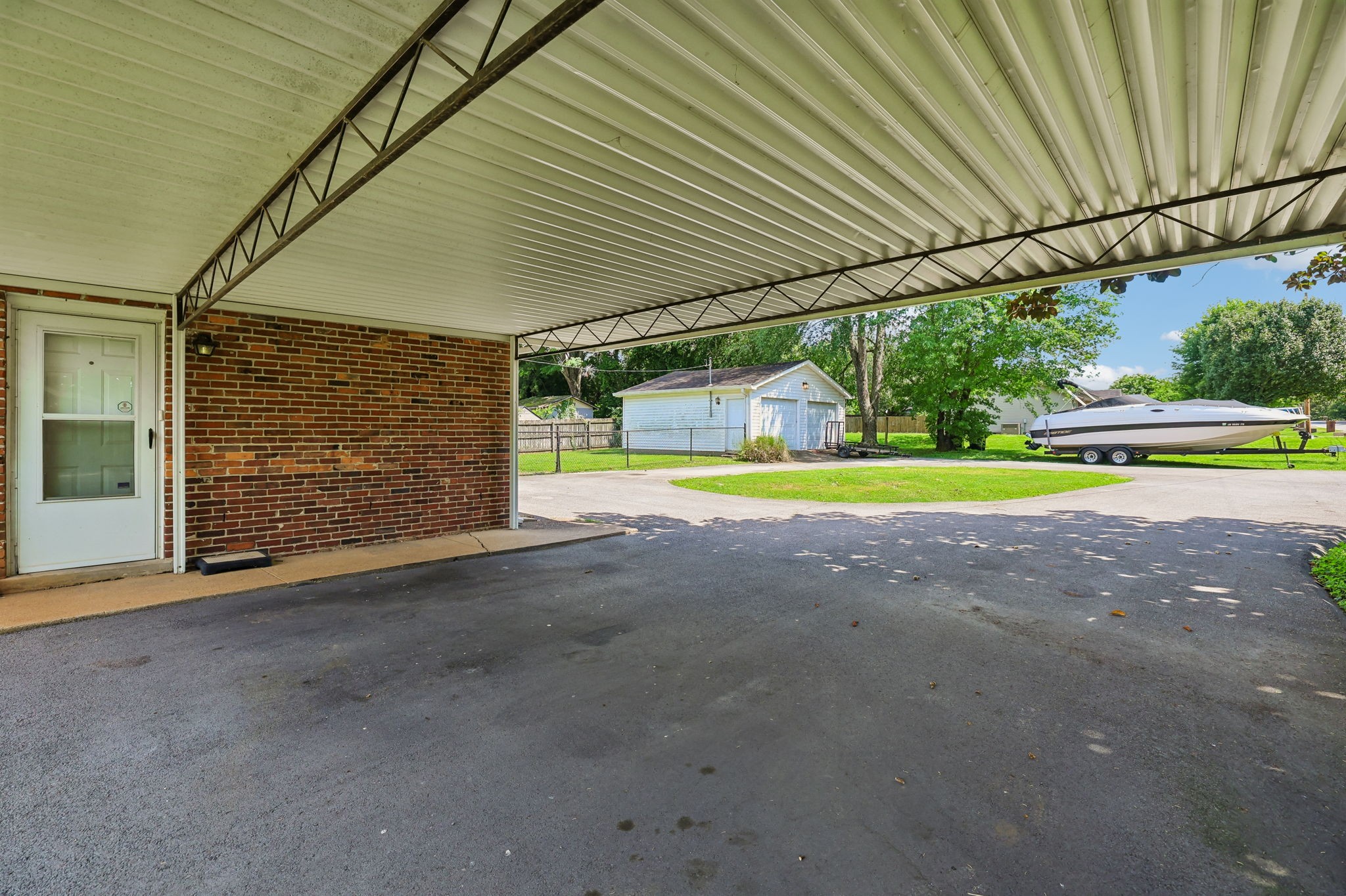 1323 Dawson Pl