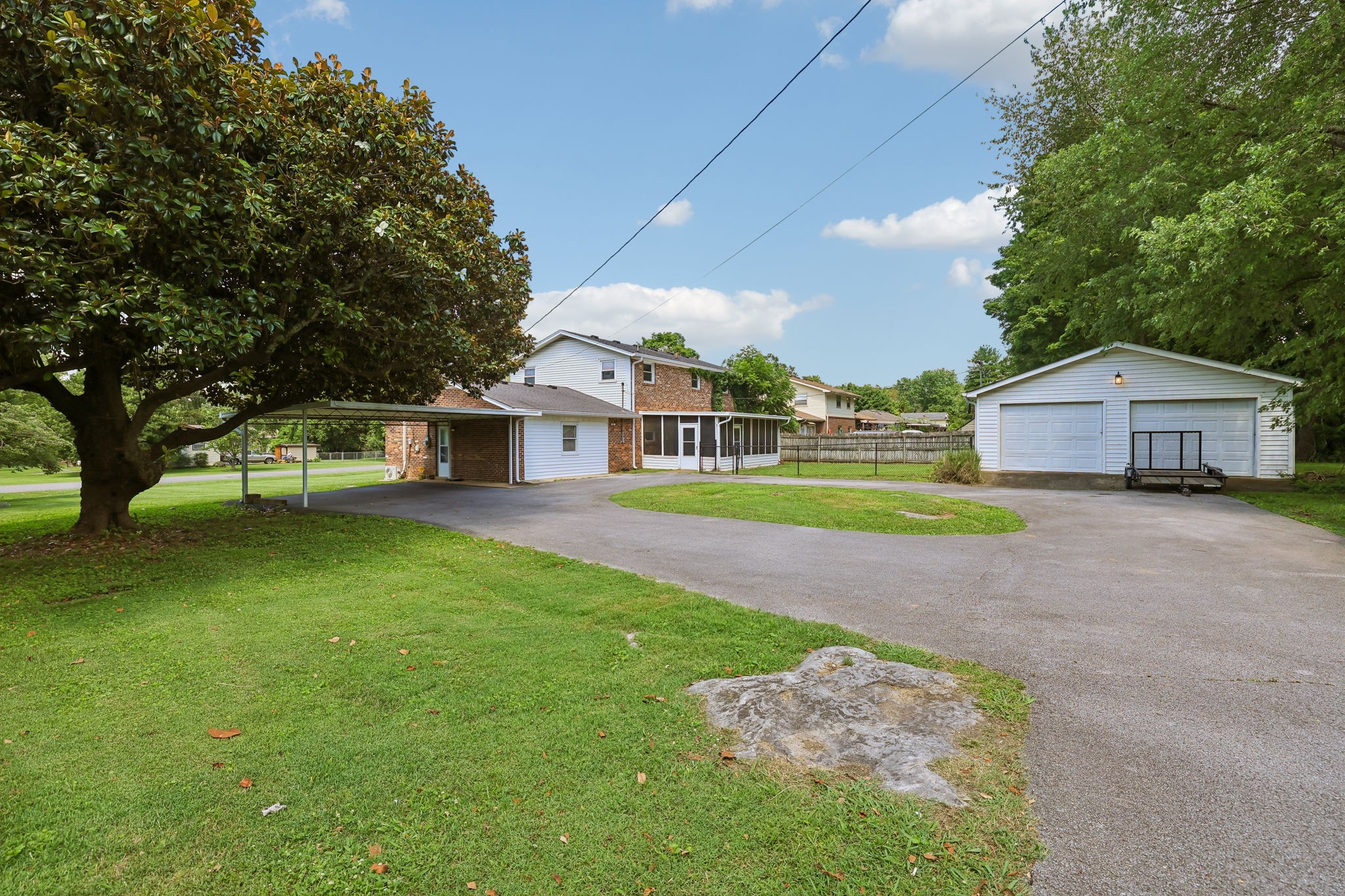 1323 Dawson Pl