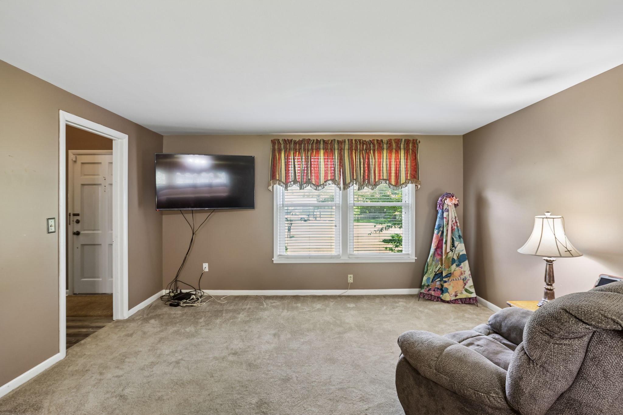 1323 Dawson Pl