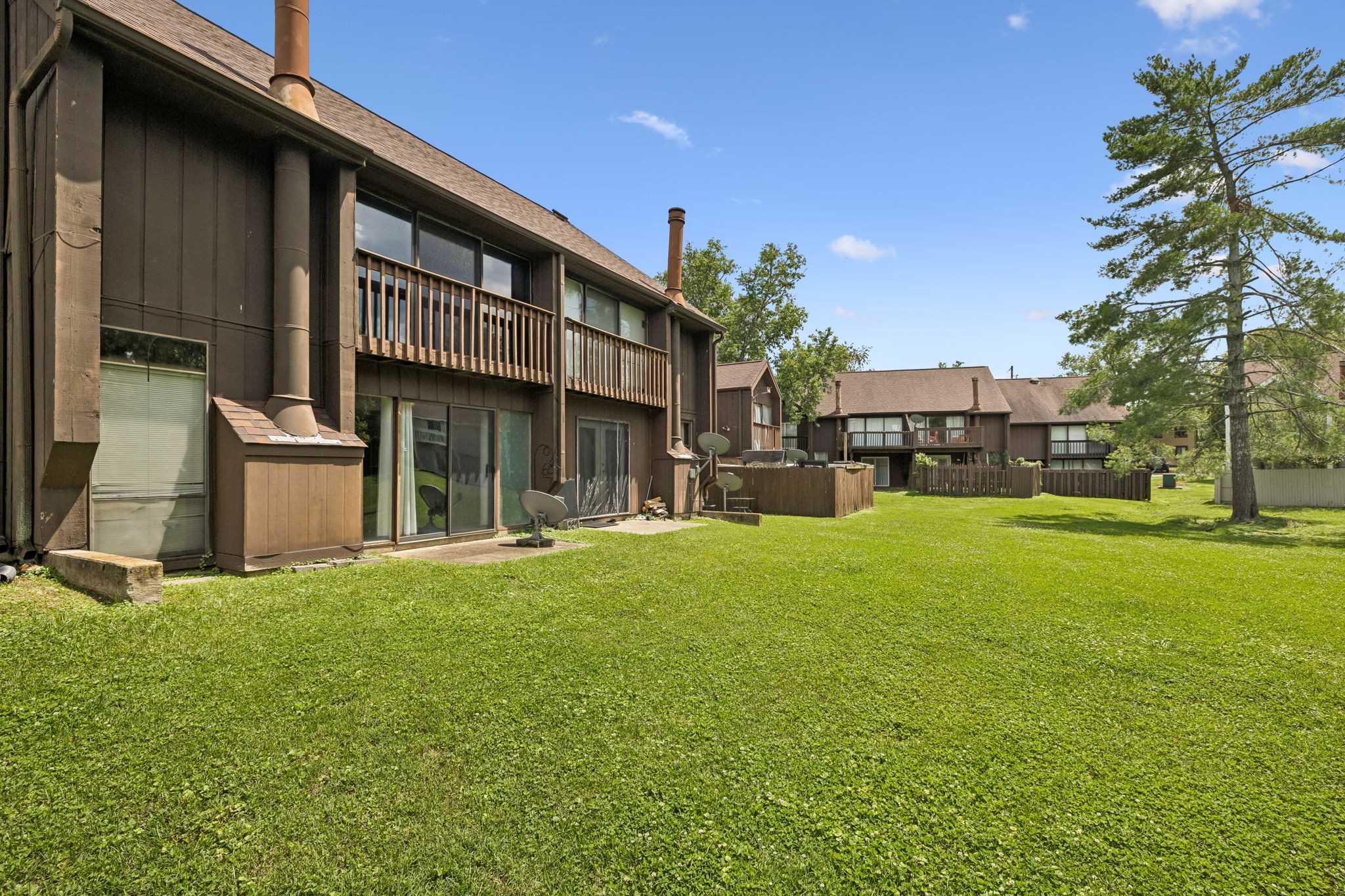 25 Sycamore Ct