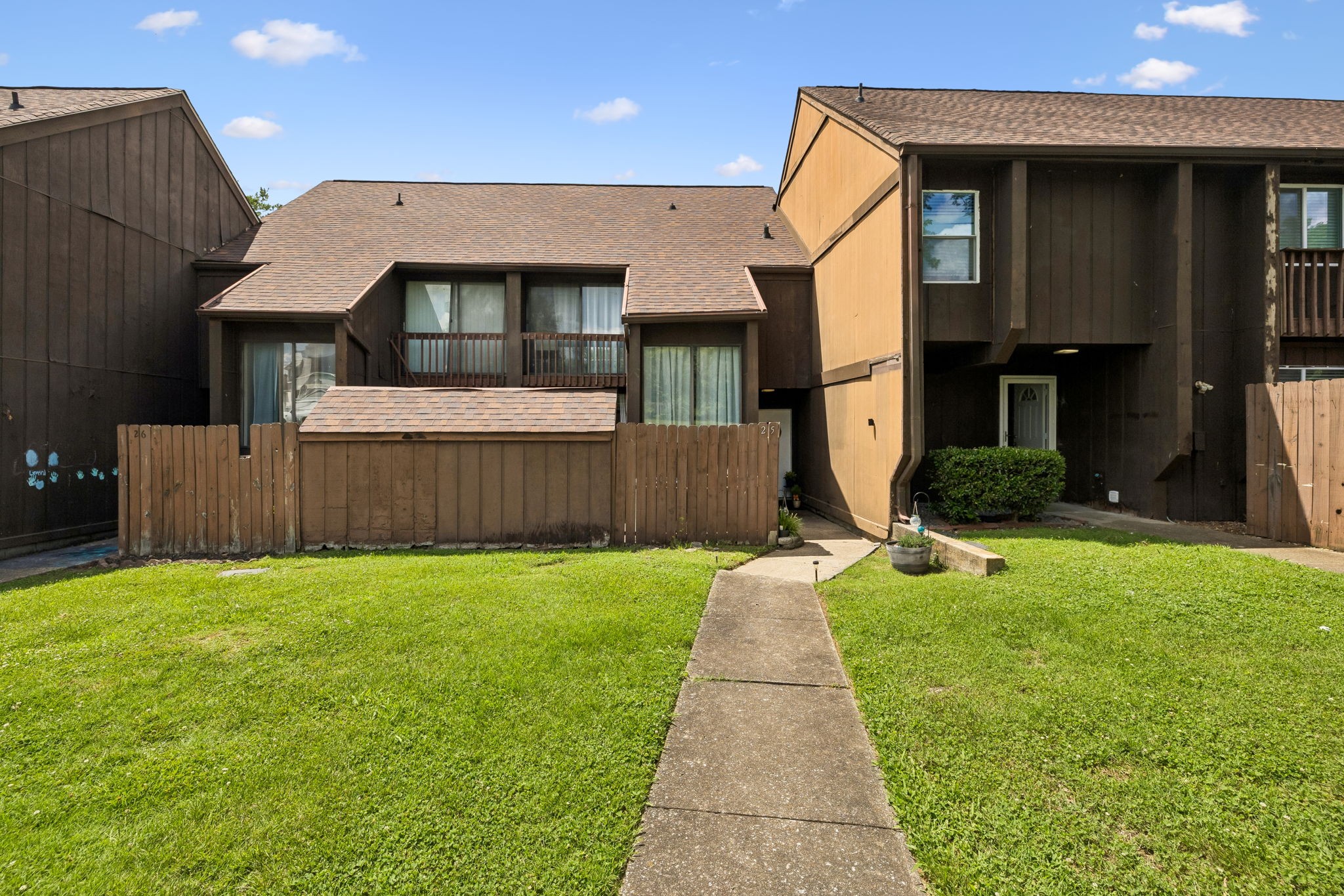 25 Sycamore Ct
