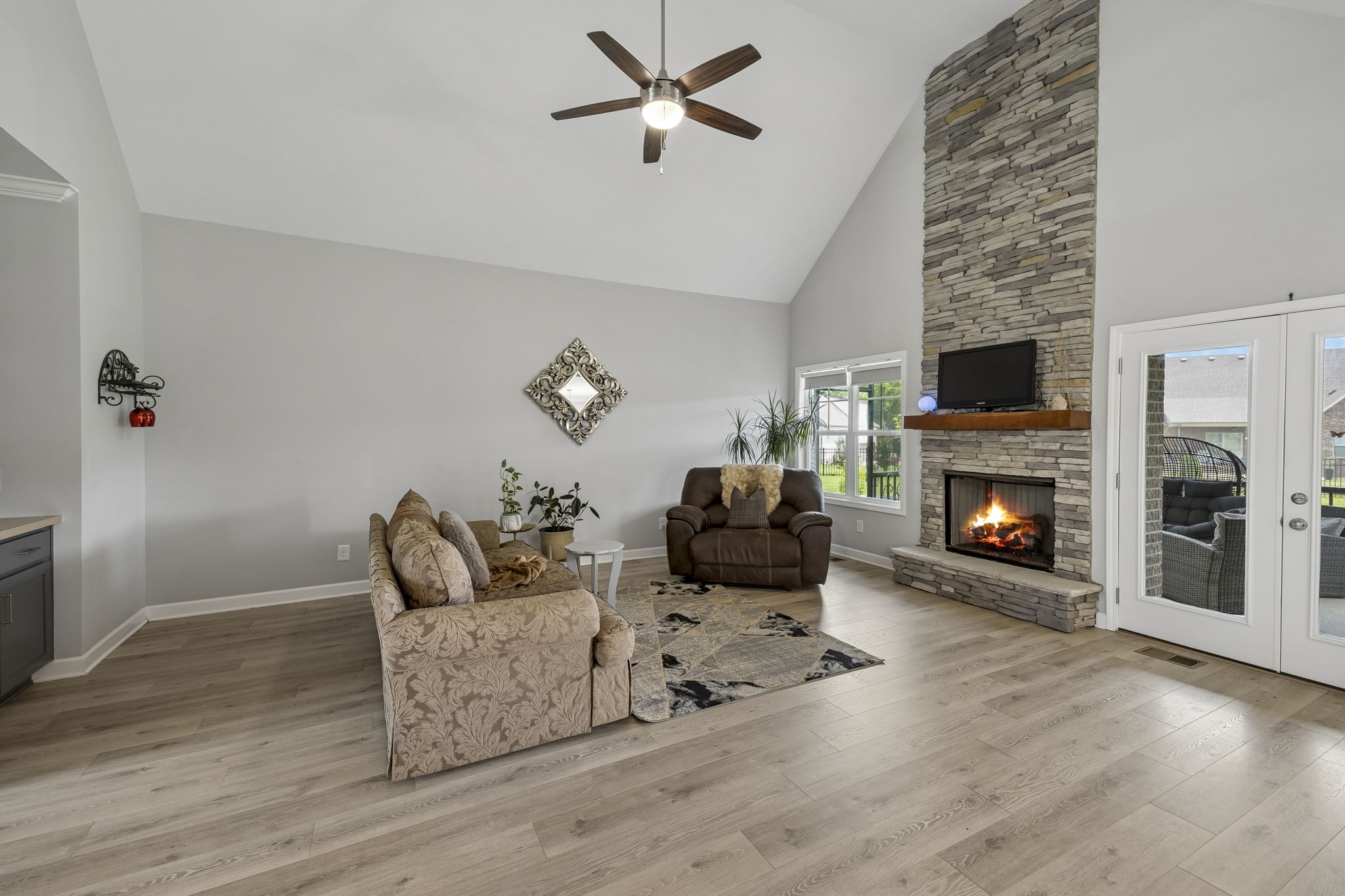 1035 Robert Lee Dr
