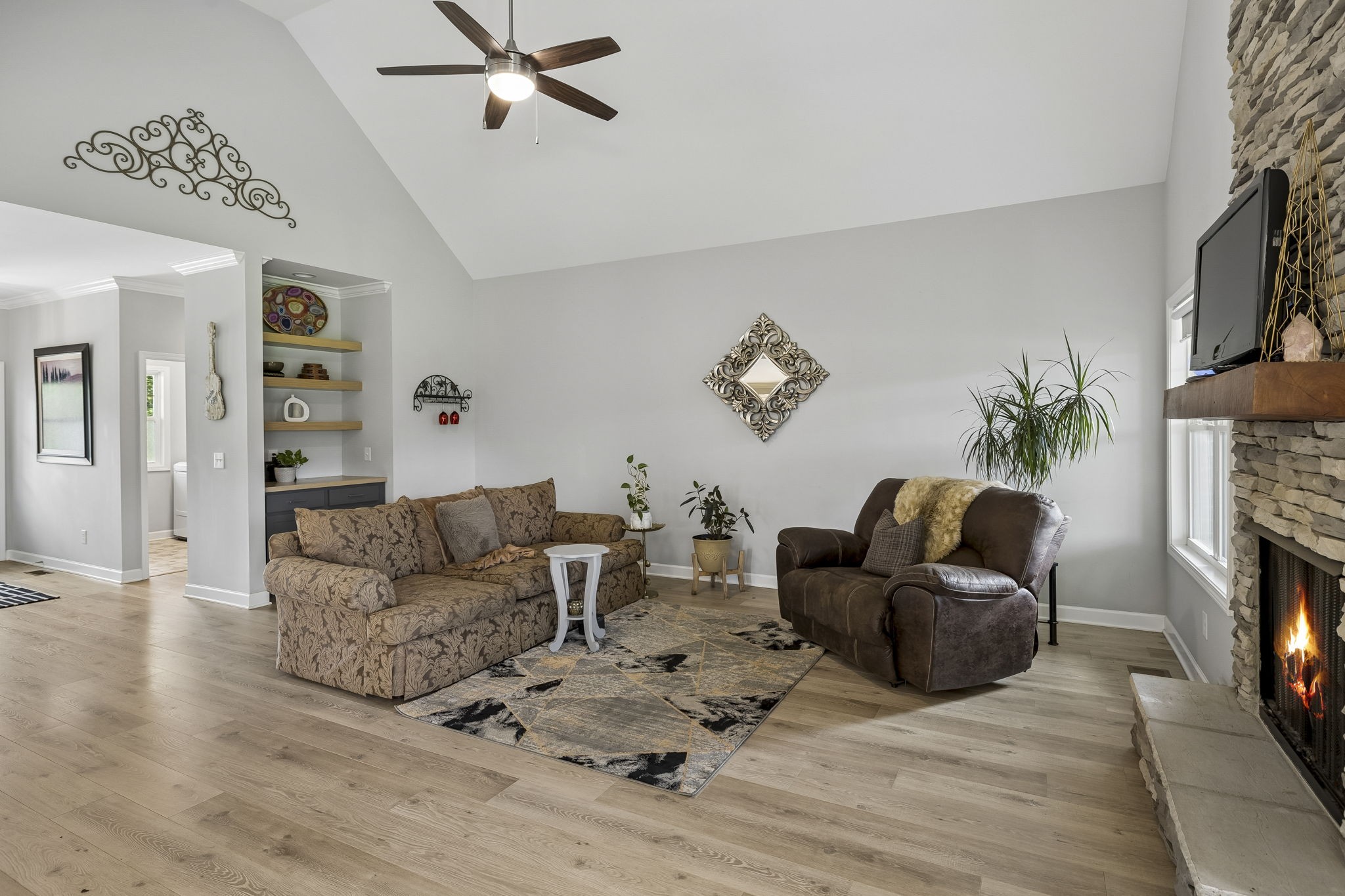 1035 Robert Lee Dr