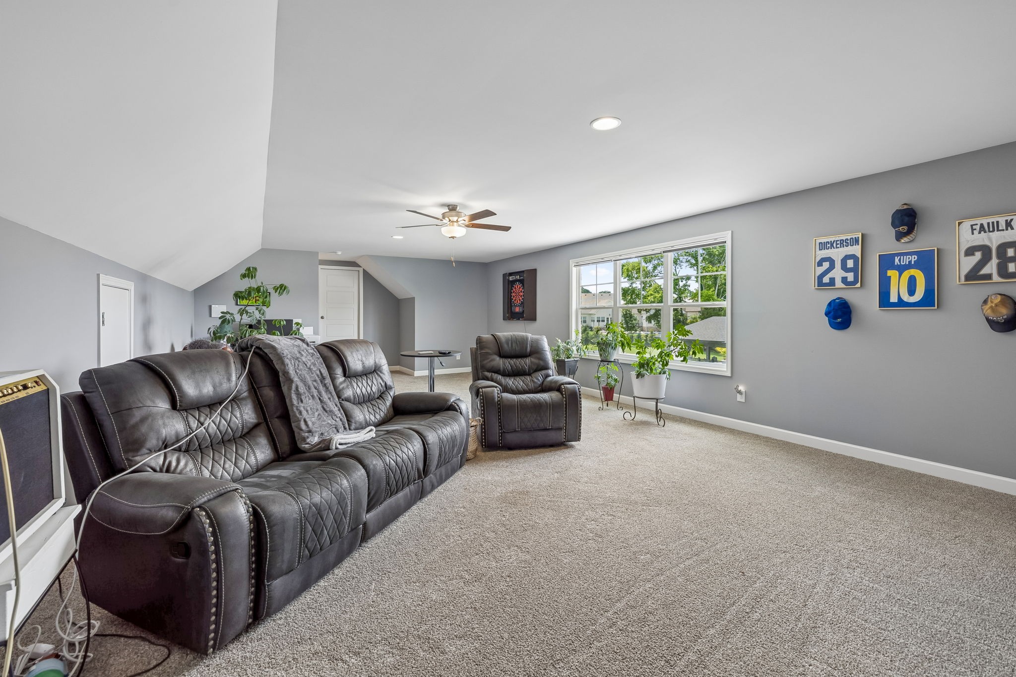 1035 Robert Lee Dr