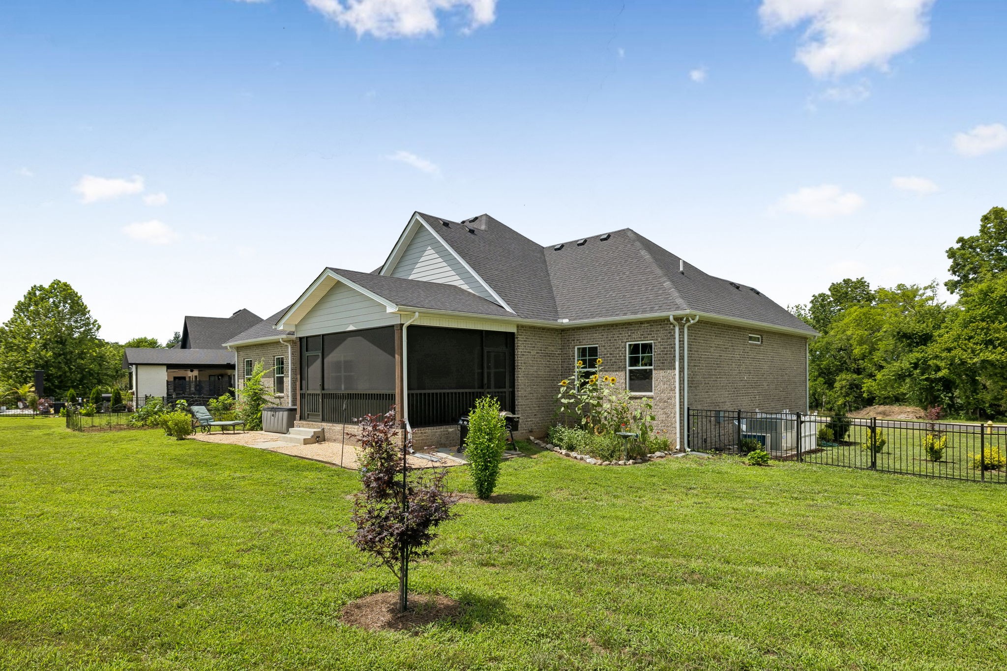 1035 Robert Lee Dr