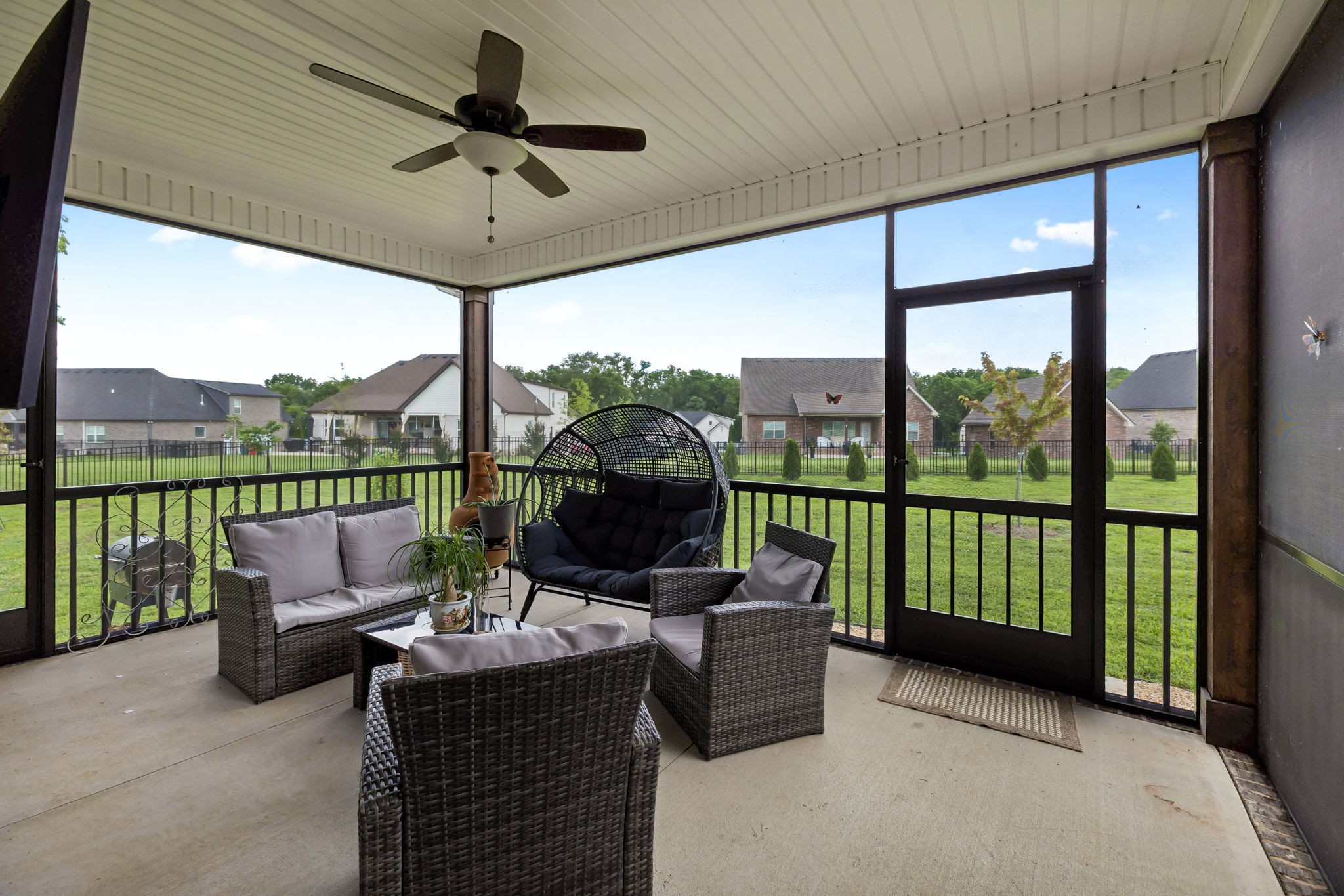 1035 Robert Lee Dr
