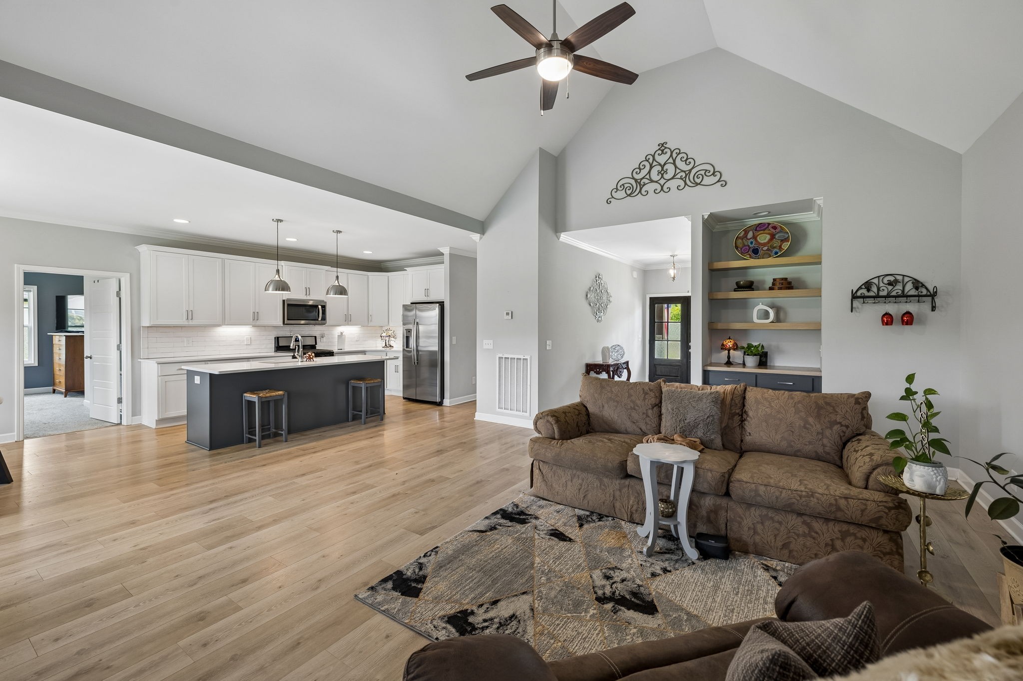 1035 Robert Lee Dr