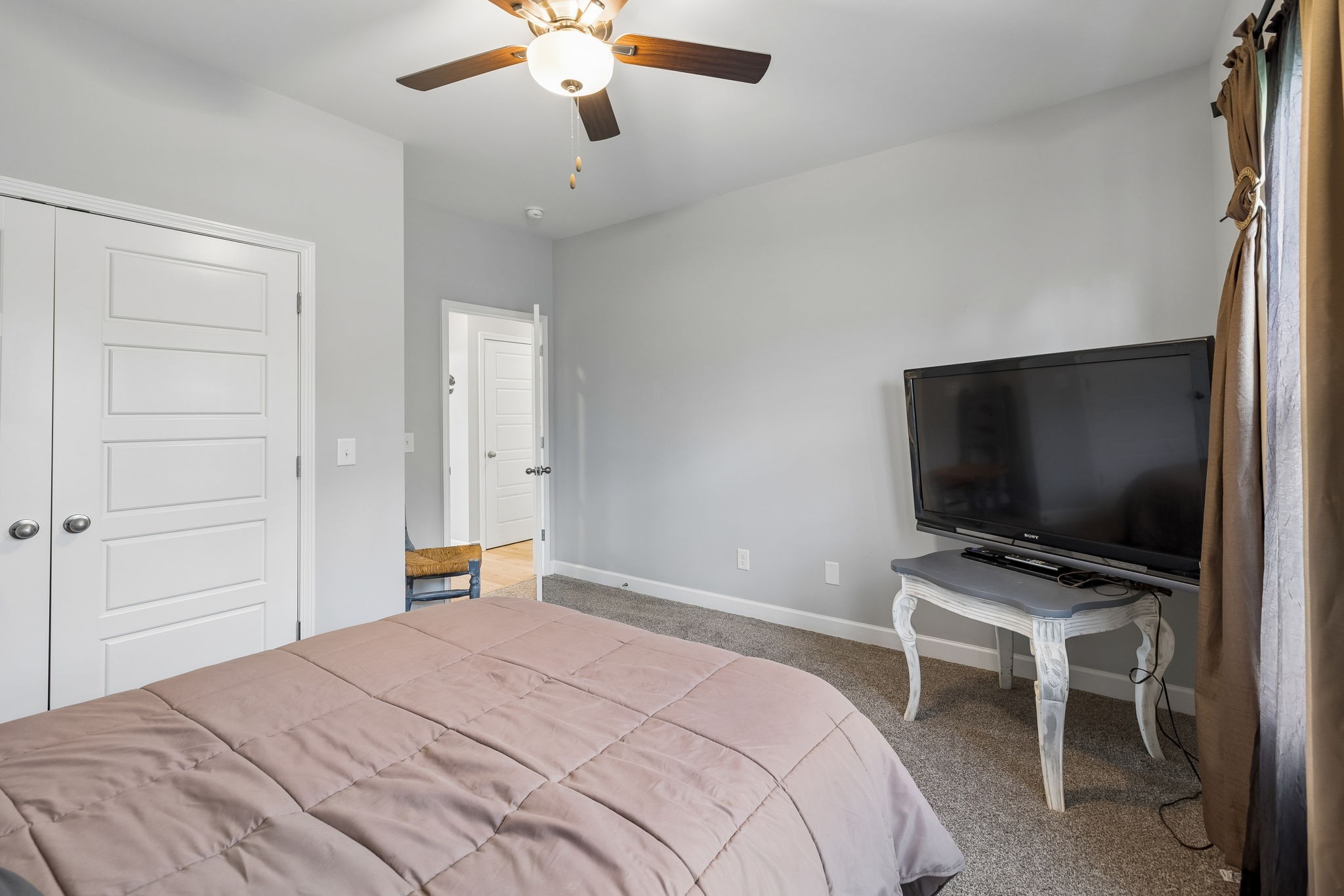 1035 Robert Lee Dr