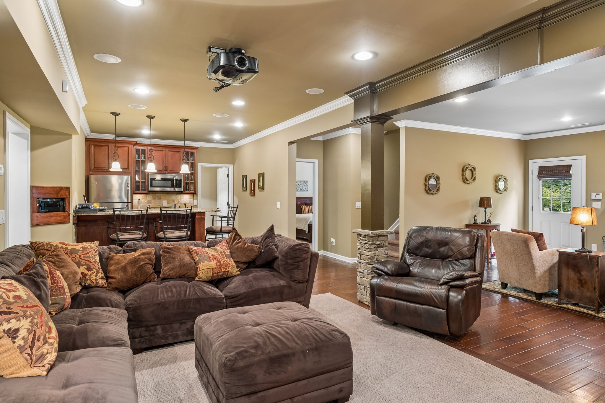 6341 Williams Grove Dr