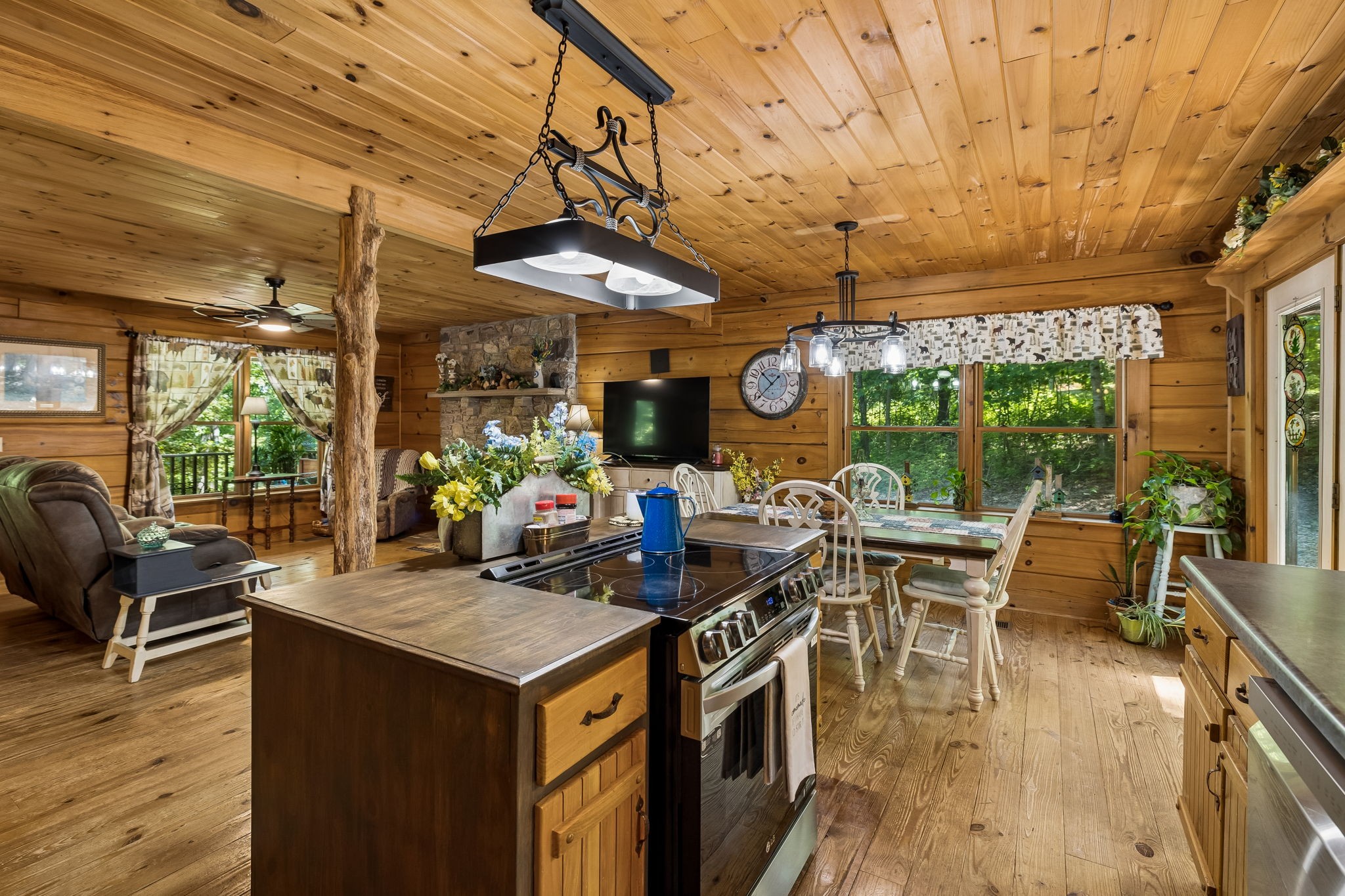 5833 Dewey Carr Rd