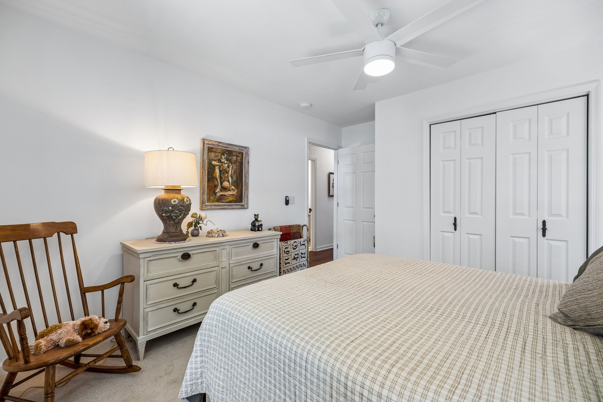 124 W Braxton Ln