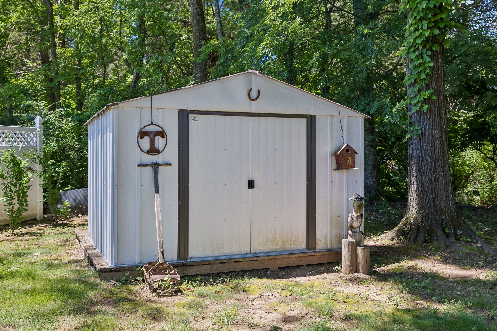 124 W Braxton Ln
