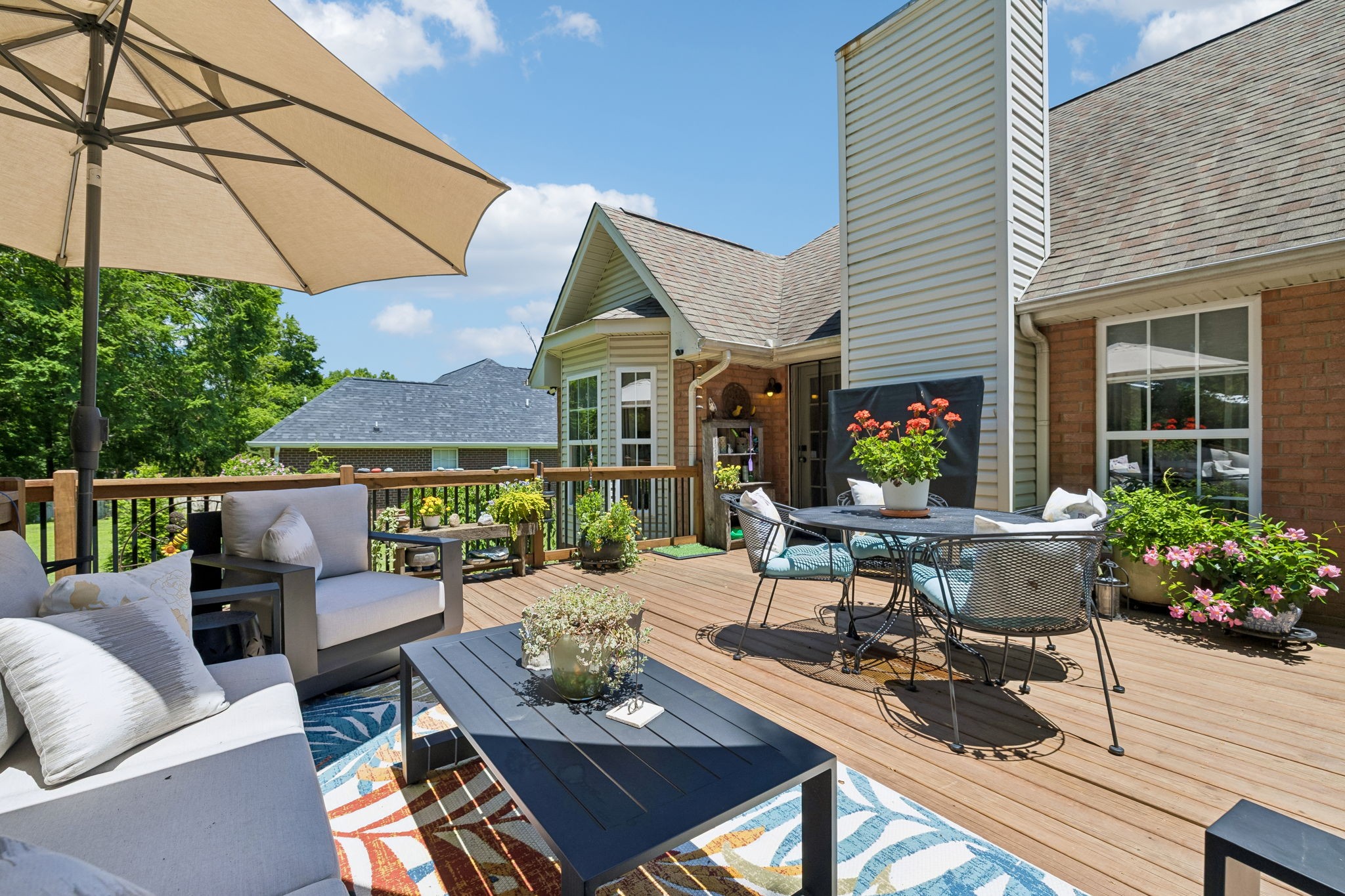 124 W Braxton Ln