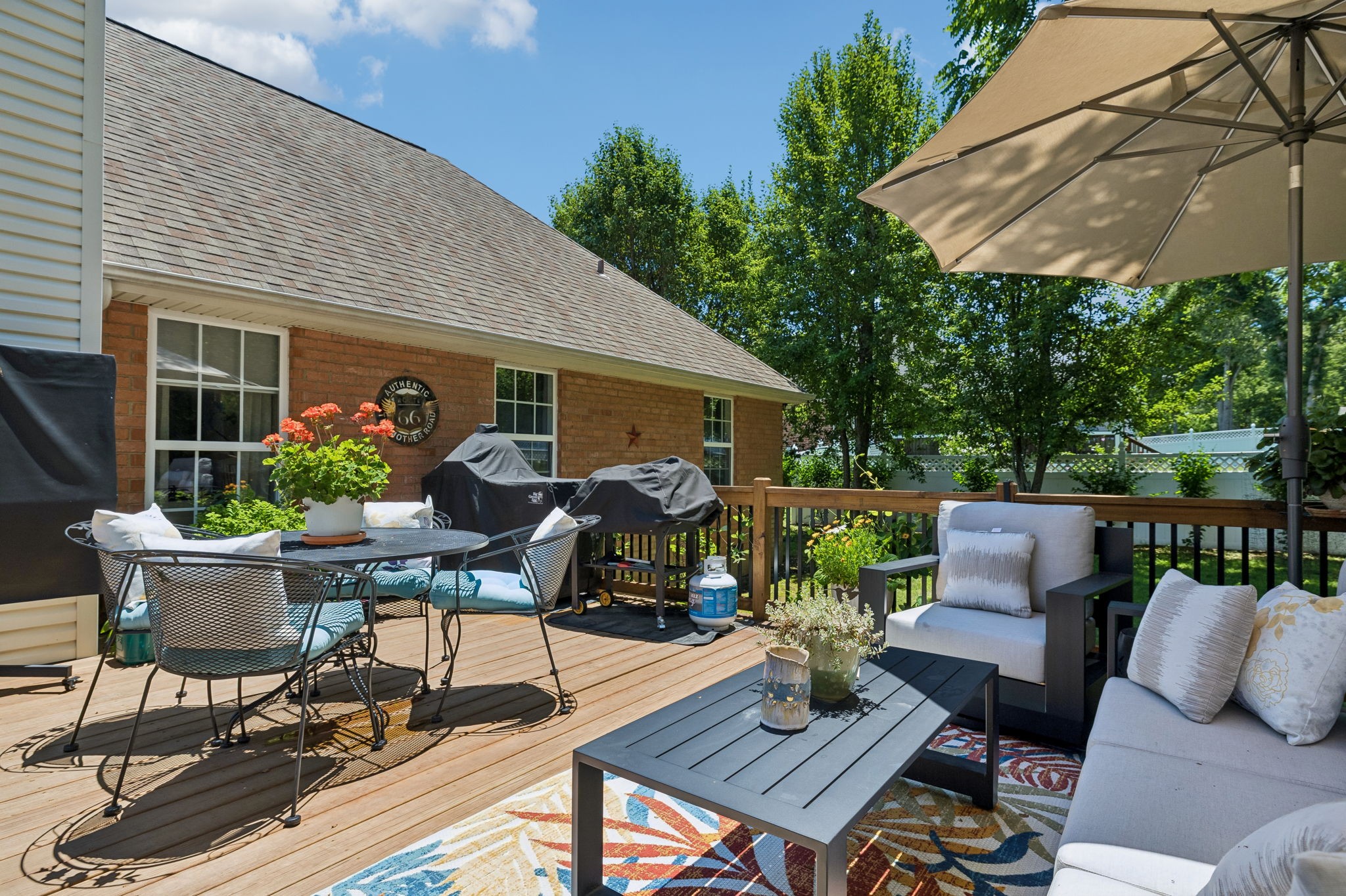 124 W Braxton Ln