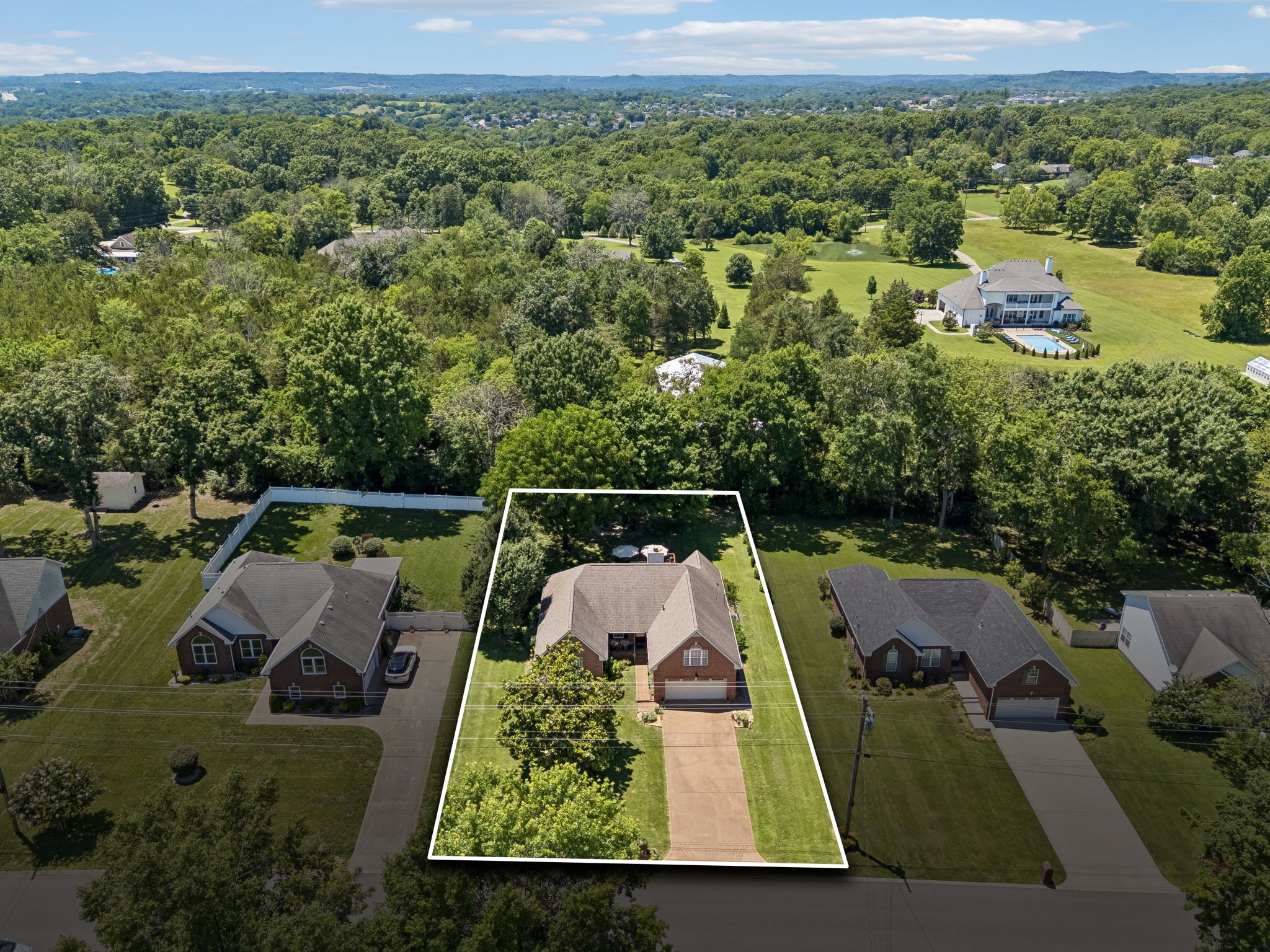 124 W Braxton Ln