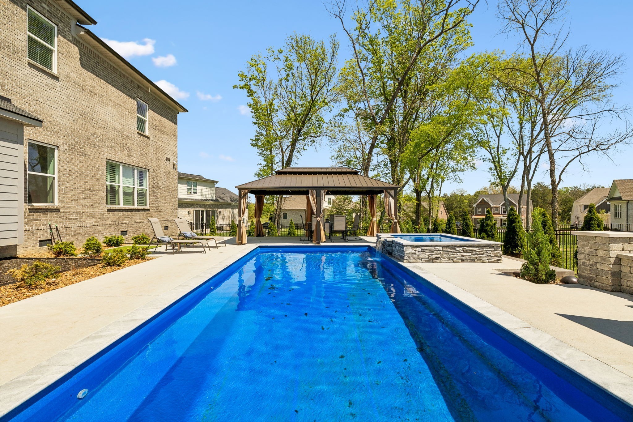 1008 Quillen Way