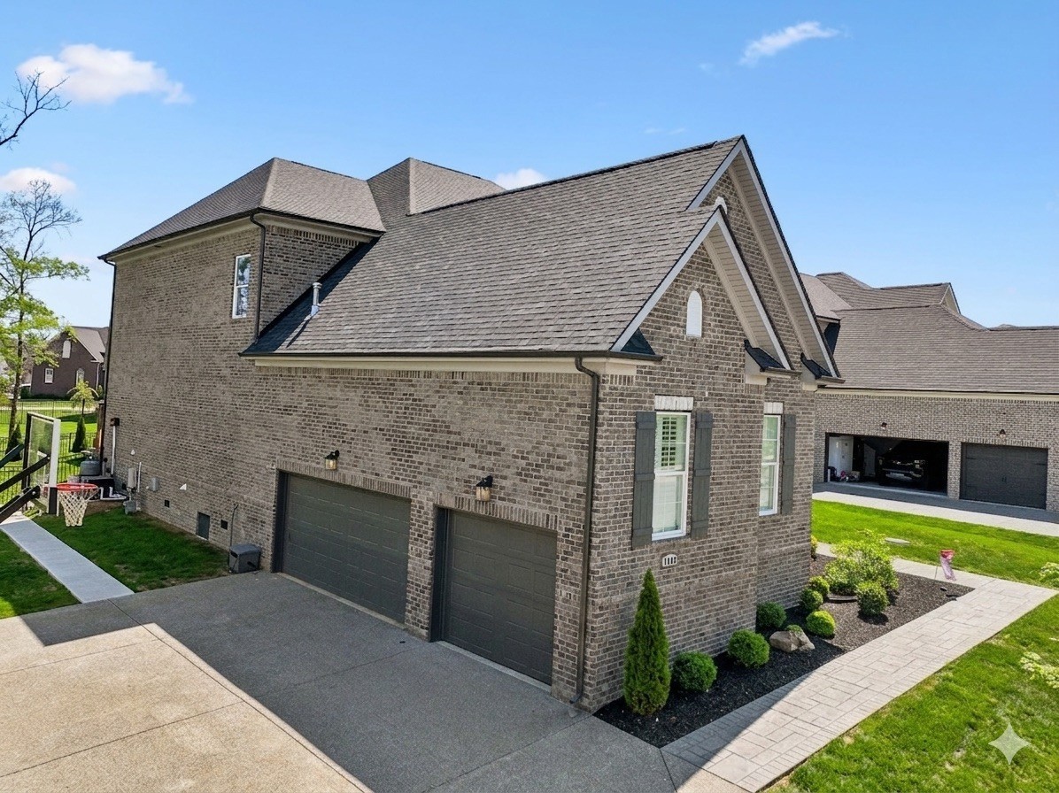 1008 Quillen Way
