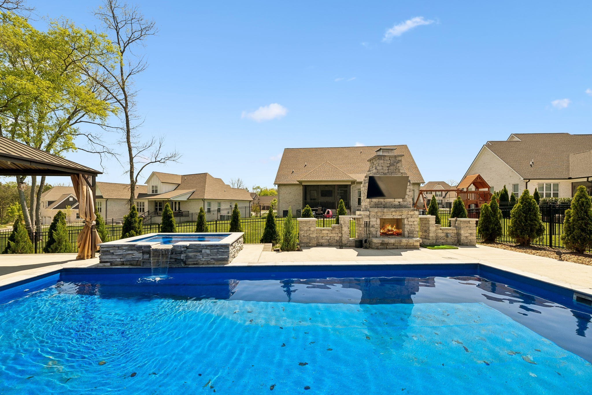 1008 Quillen Way