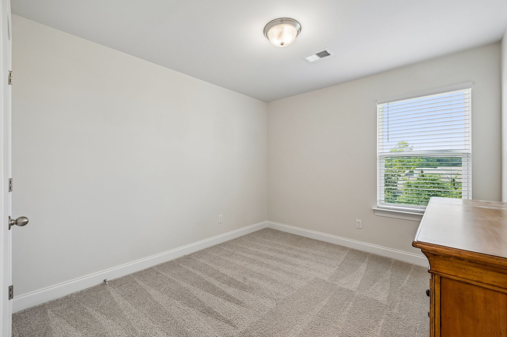 406 Wooden Shoe Way