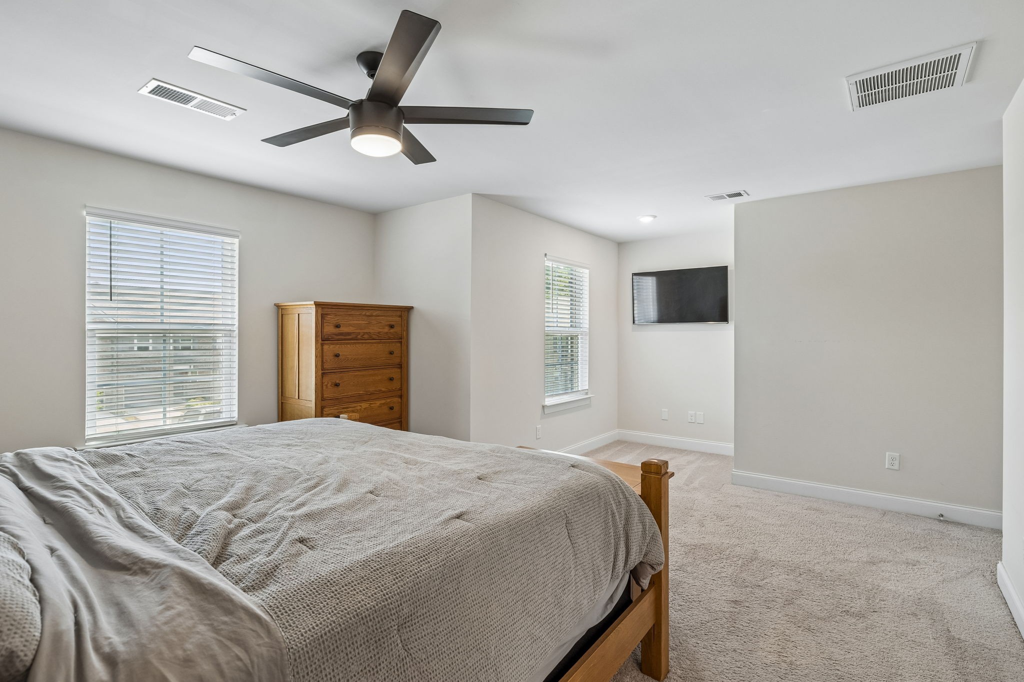 406 Wooden Shoe Way