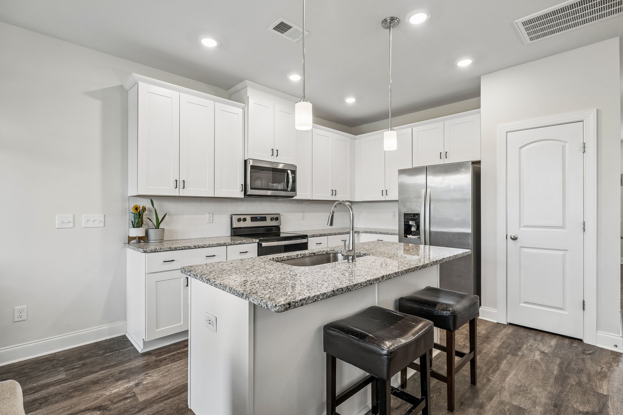 406 Wooden Shoe Way