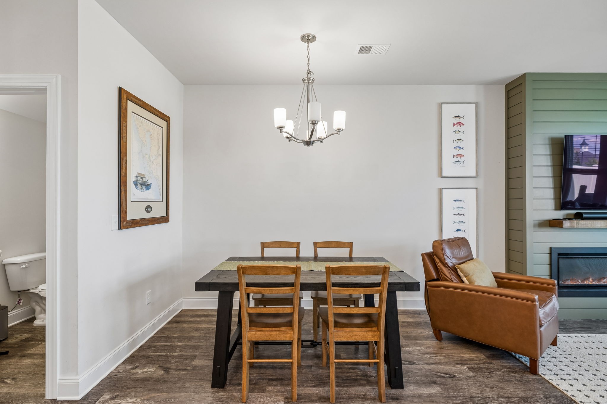 406 Wooden Shoe Way