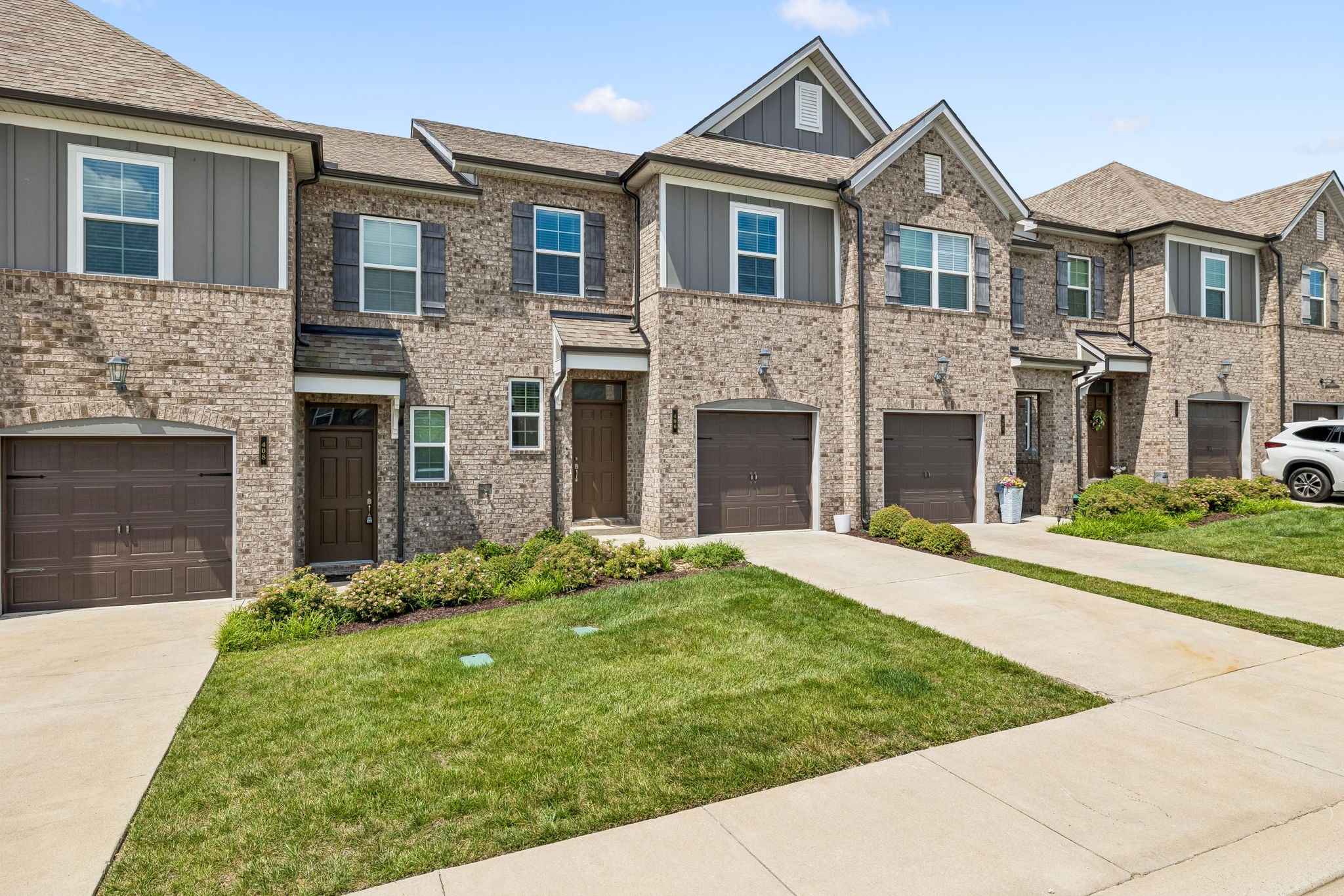 406 Wooden Shoe Way