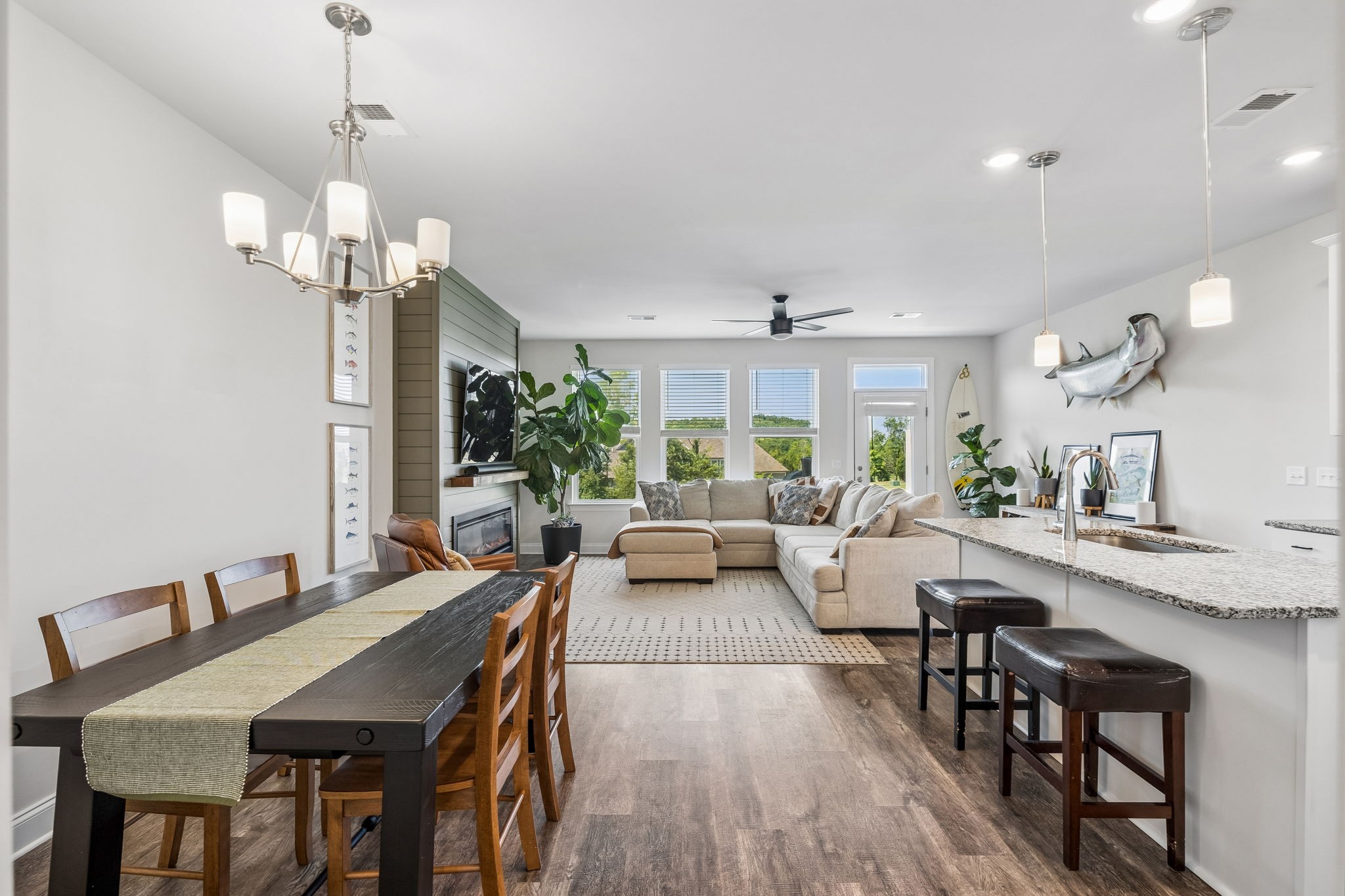 406 Wooden Shoe Way