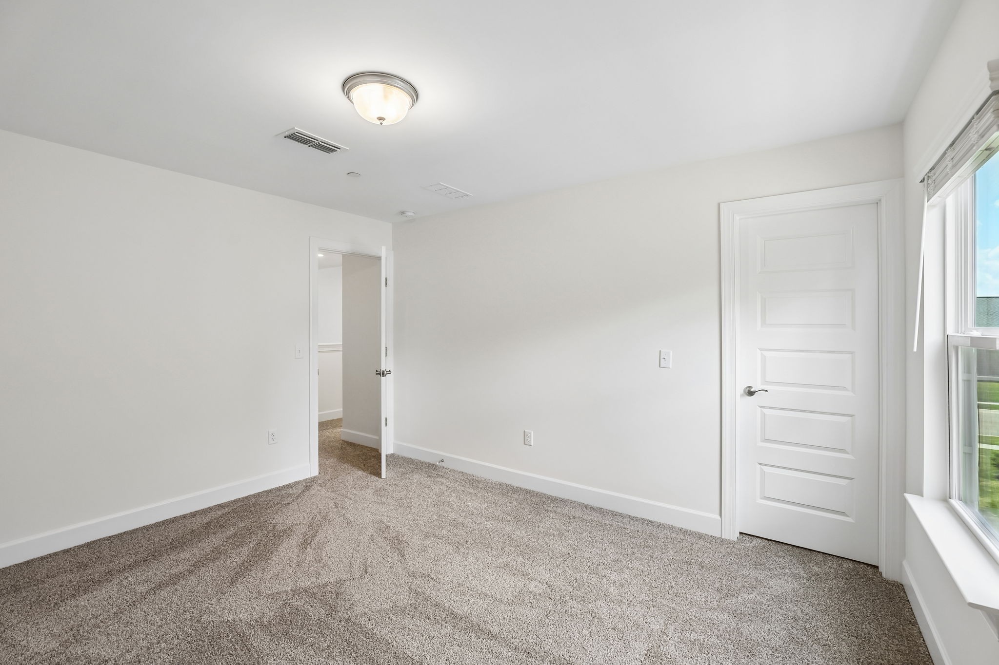 4044 Rosa Dr