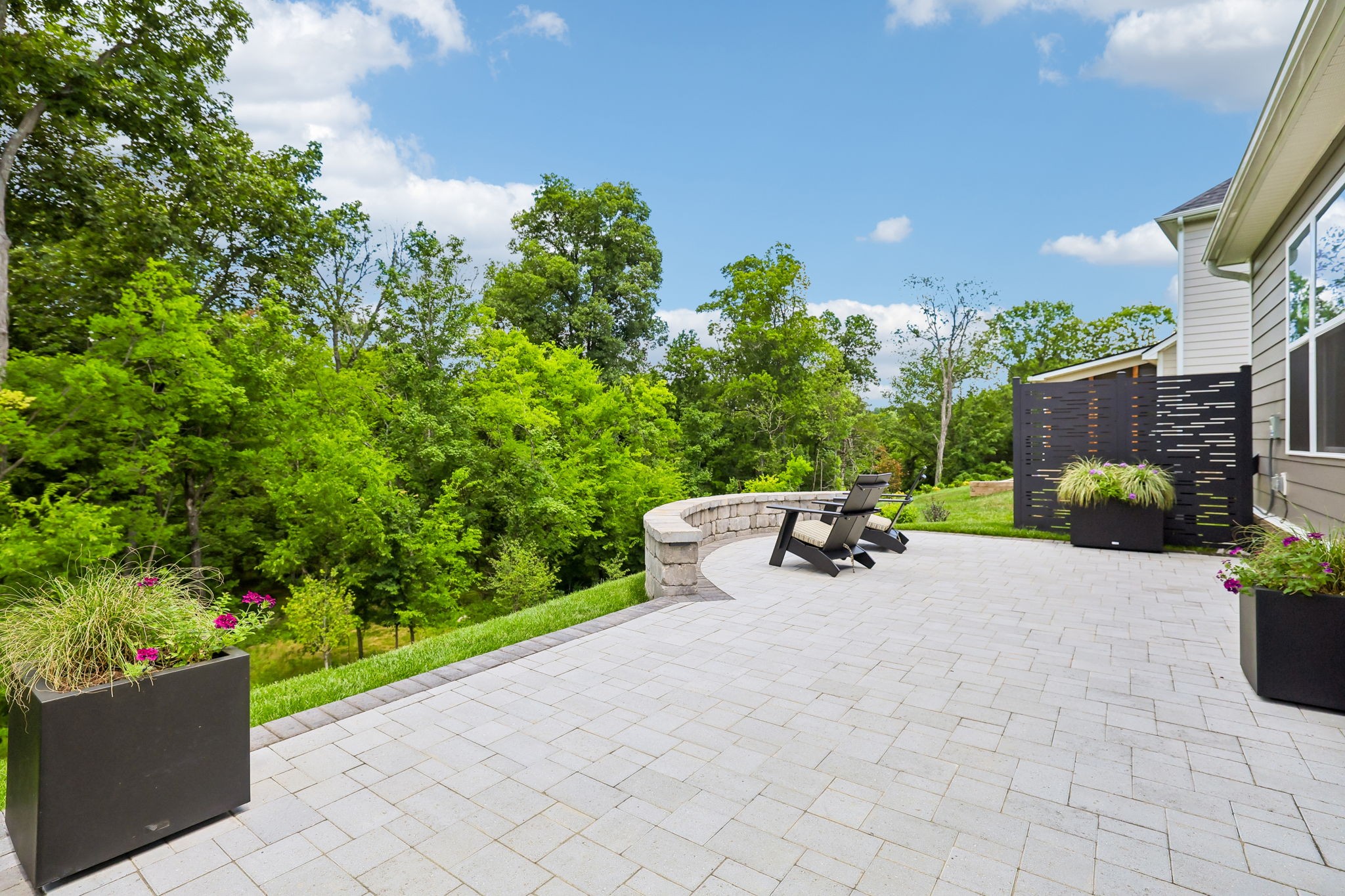 4044 Rosa Dr