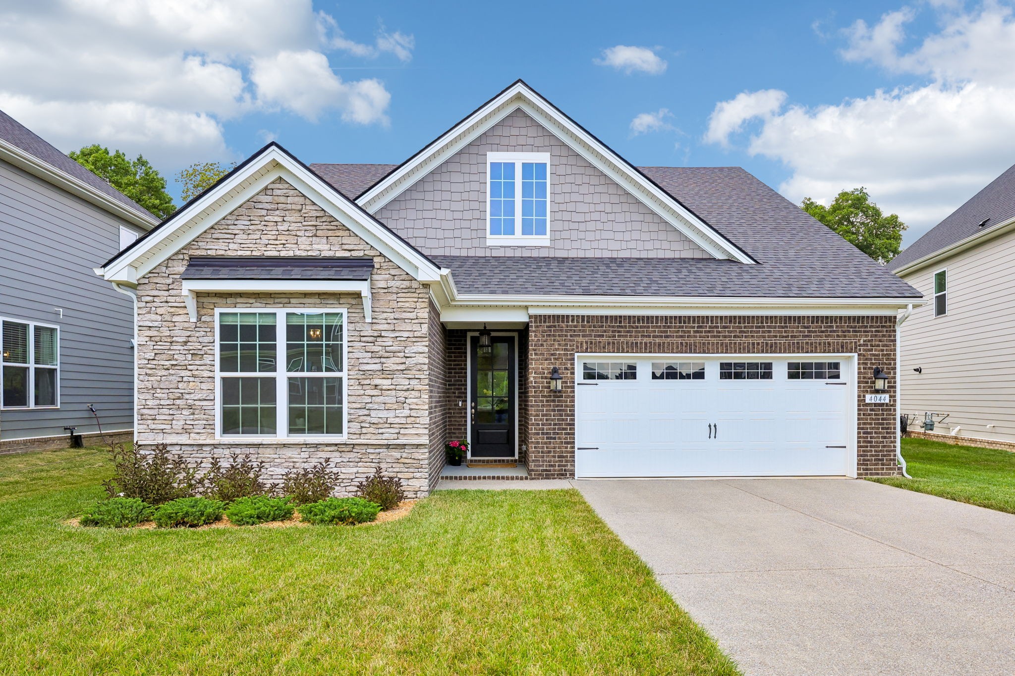 4044 Rosa Dr