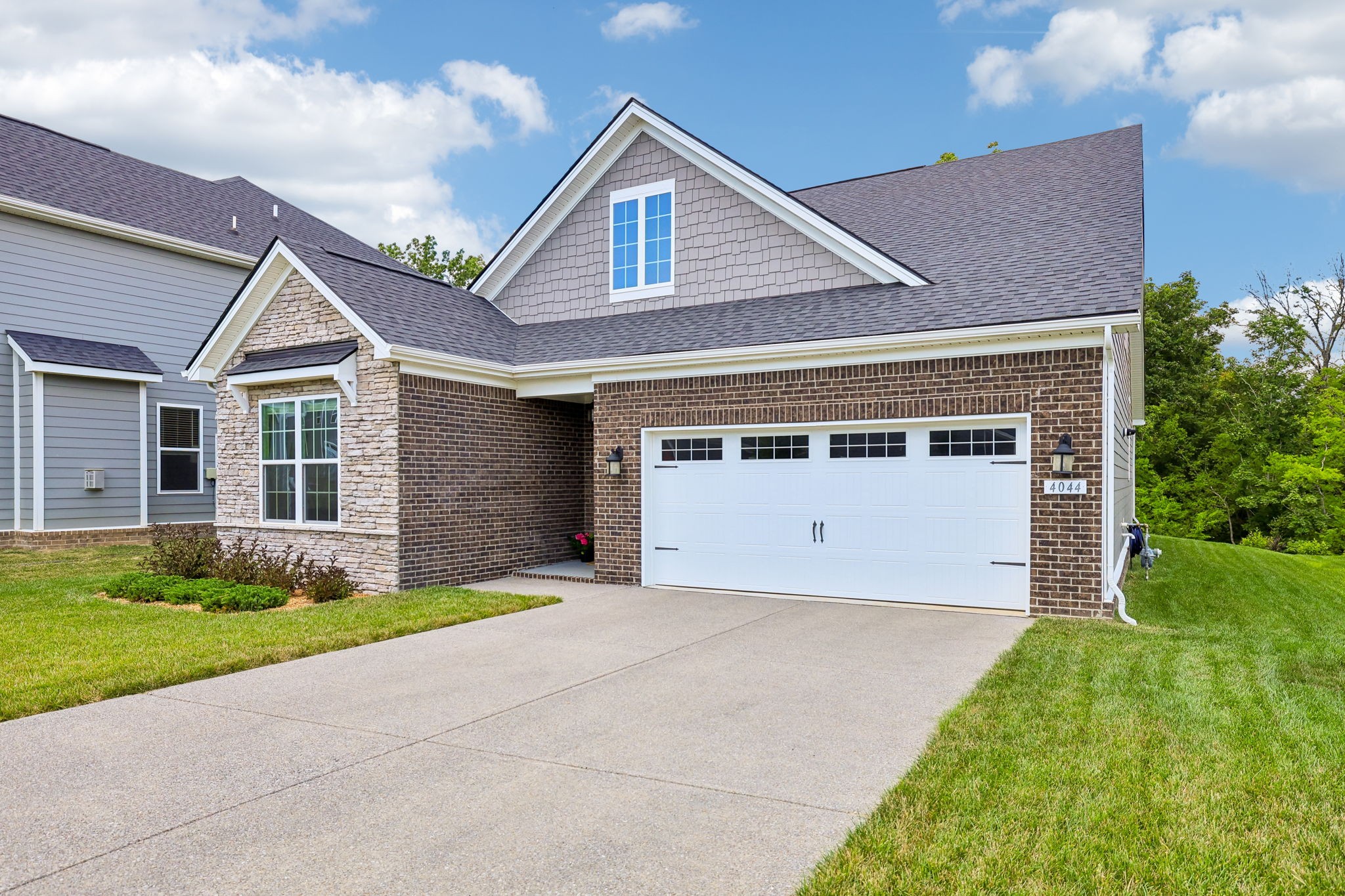 4044 Rosa Dr