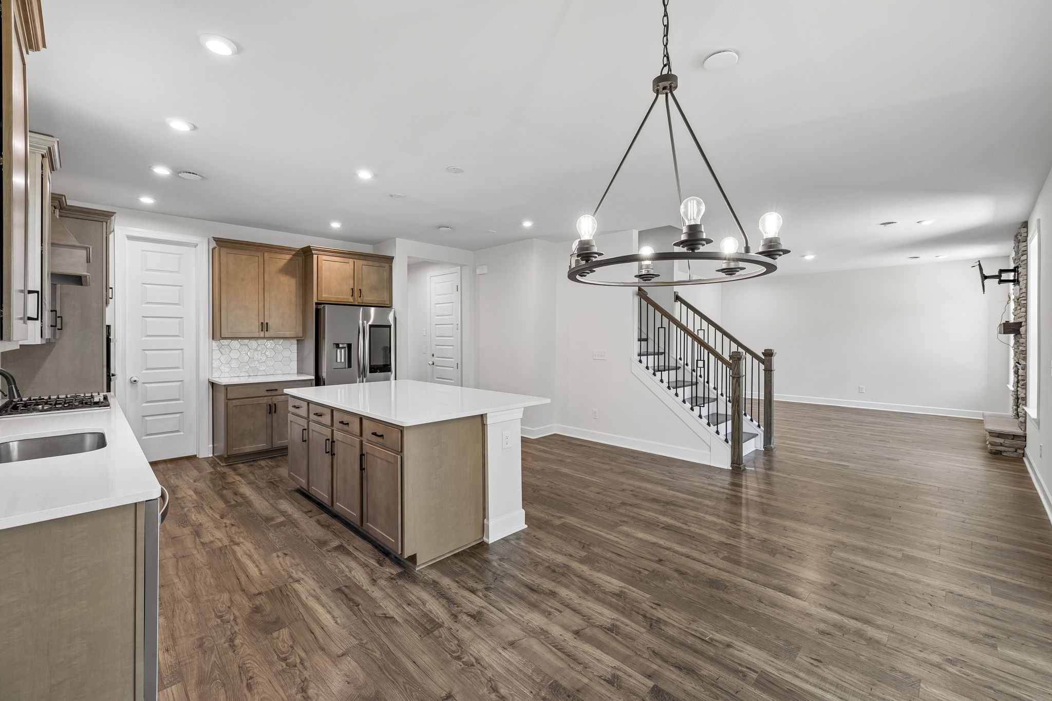 209 Pin High Dr