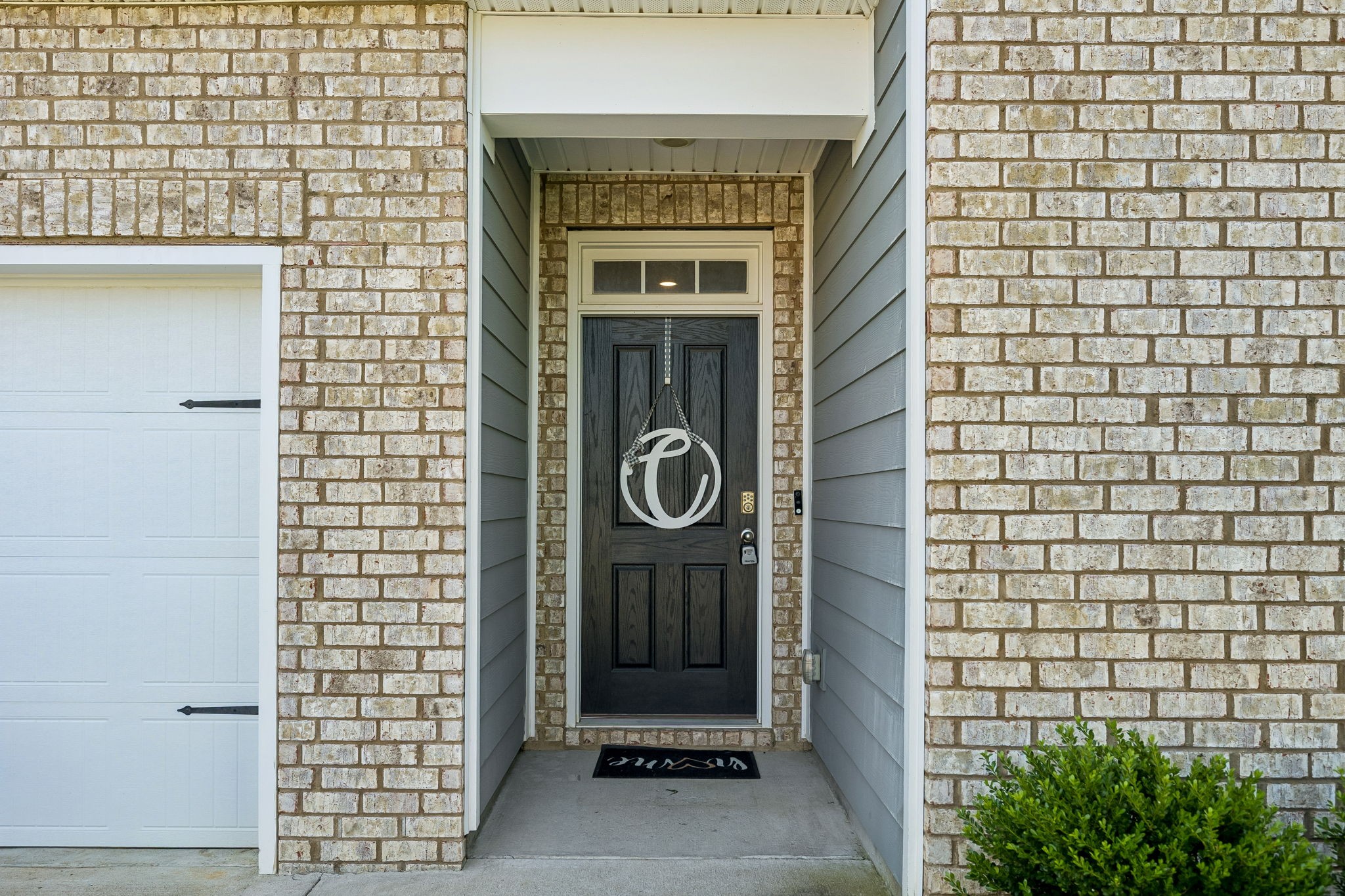 432 Lauren Ln