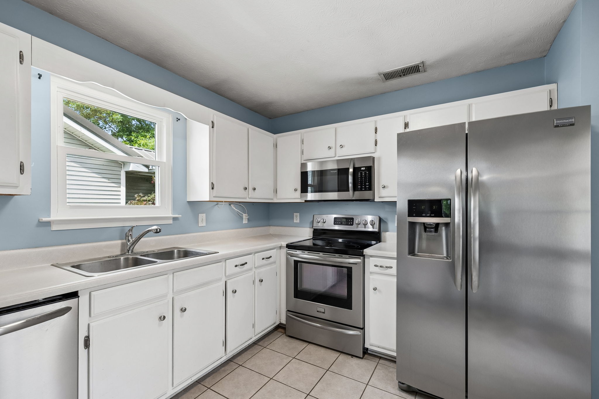 2728 Pepperdine Dr
