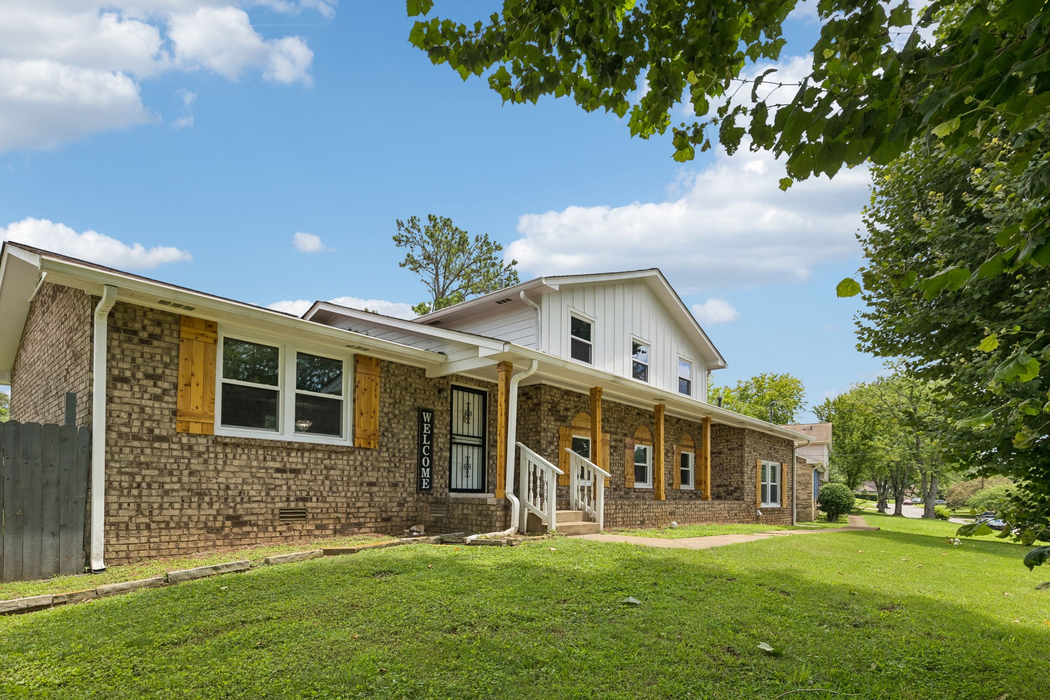 5140 Whitaker Dr